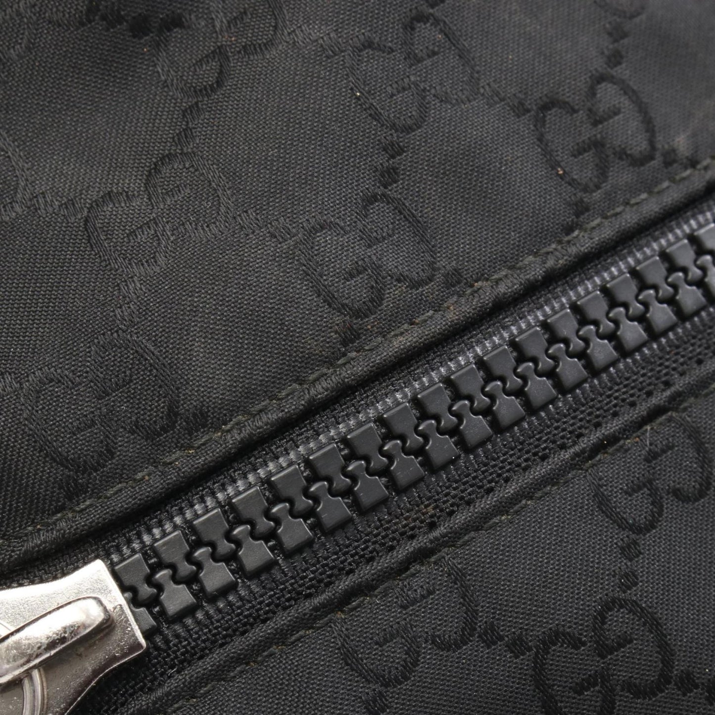 Gucci Black Nylon Leather Shoulder Bag ( )