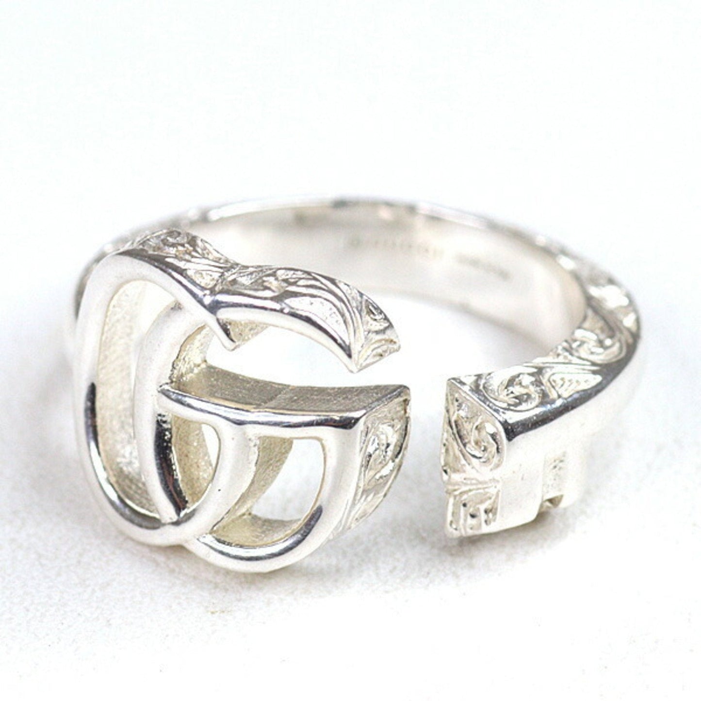 Gucci Silver Sterling Silver 925 Band Ring ( )