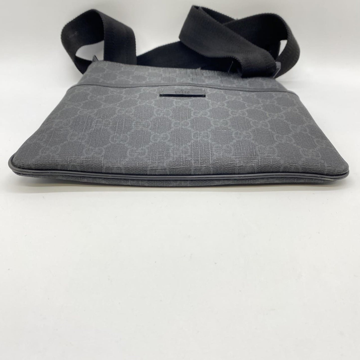Gucci Black Gg Supreme Shoulder Bag ( )
