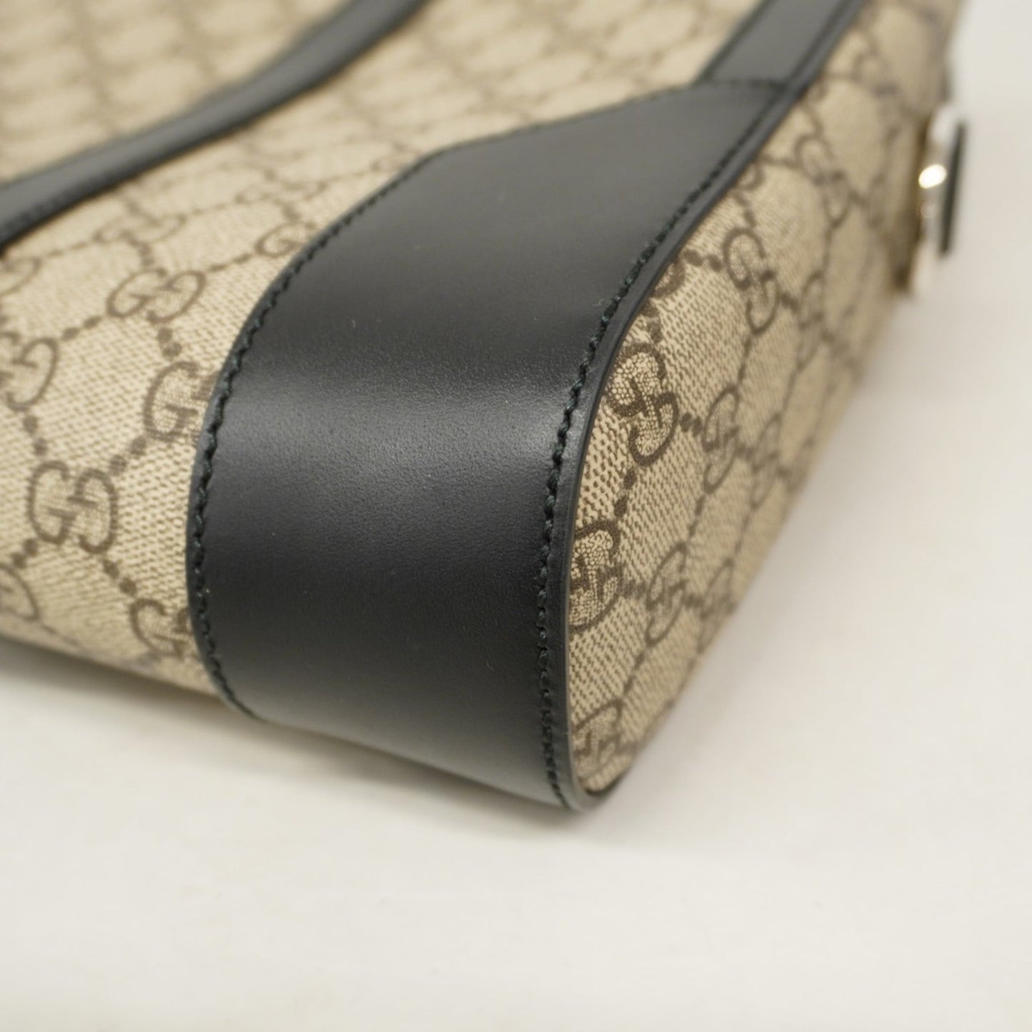 Gucci Brown White Pvc Handbag ( )
