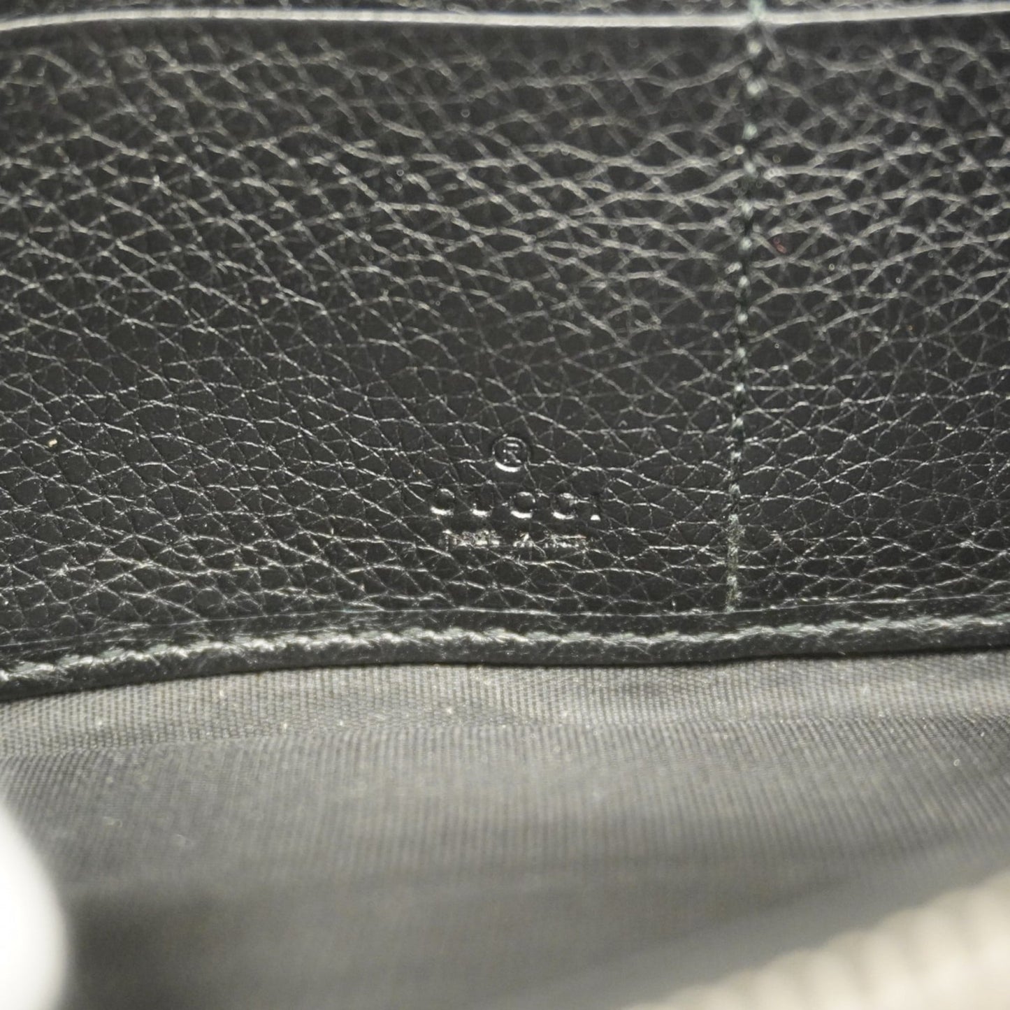 Gucci Black Leather Long Wallet (Bi-Fold) ( )