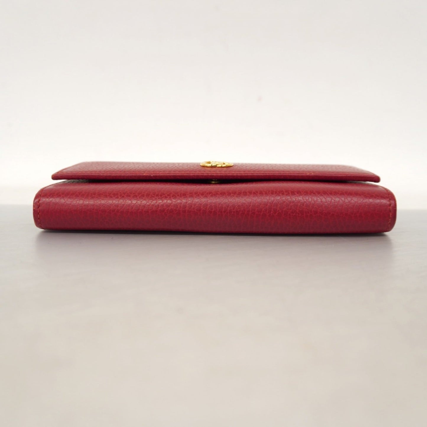 Gucci Red Color Leather Long Wallet (Bi-Fold) ( )