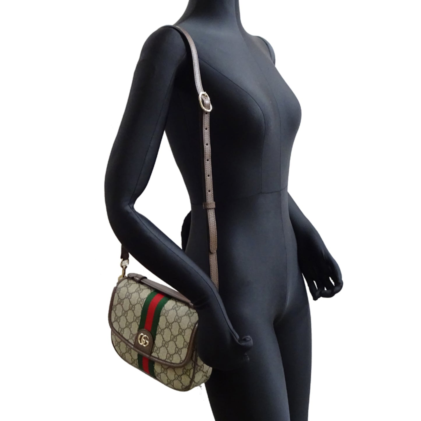 Gucci Beige Gg Supreme Shoulder Bag ( )