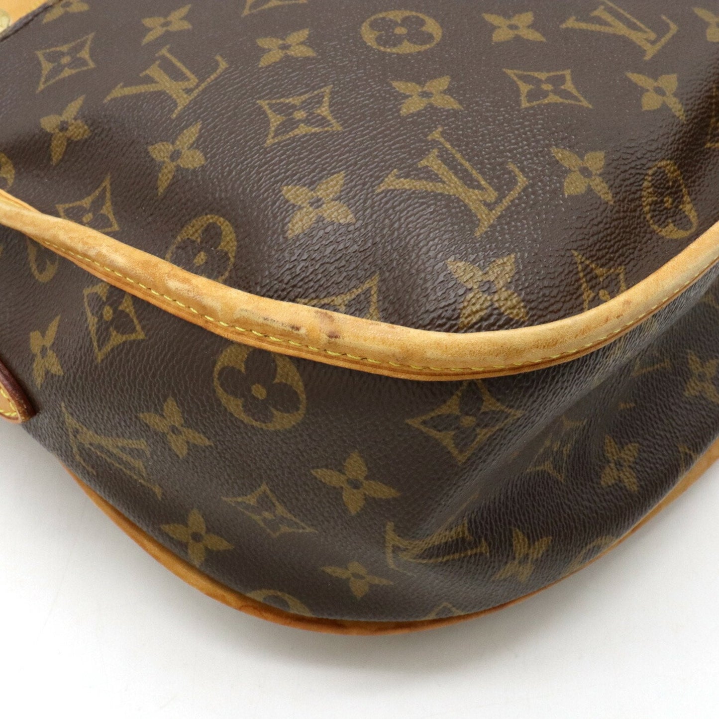 LOUIS VUITTON Monogram Menilmontan MM Shoulder Bag M40473