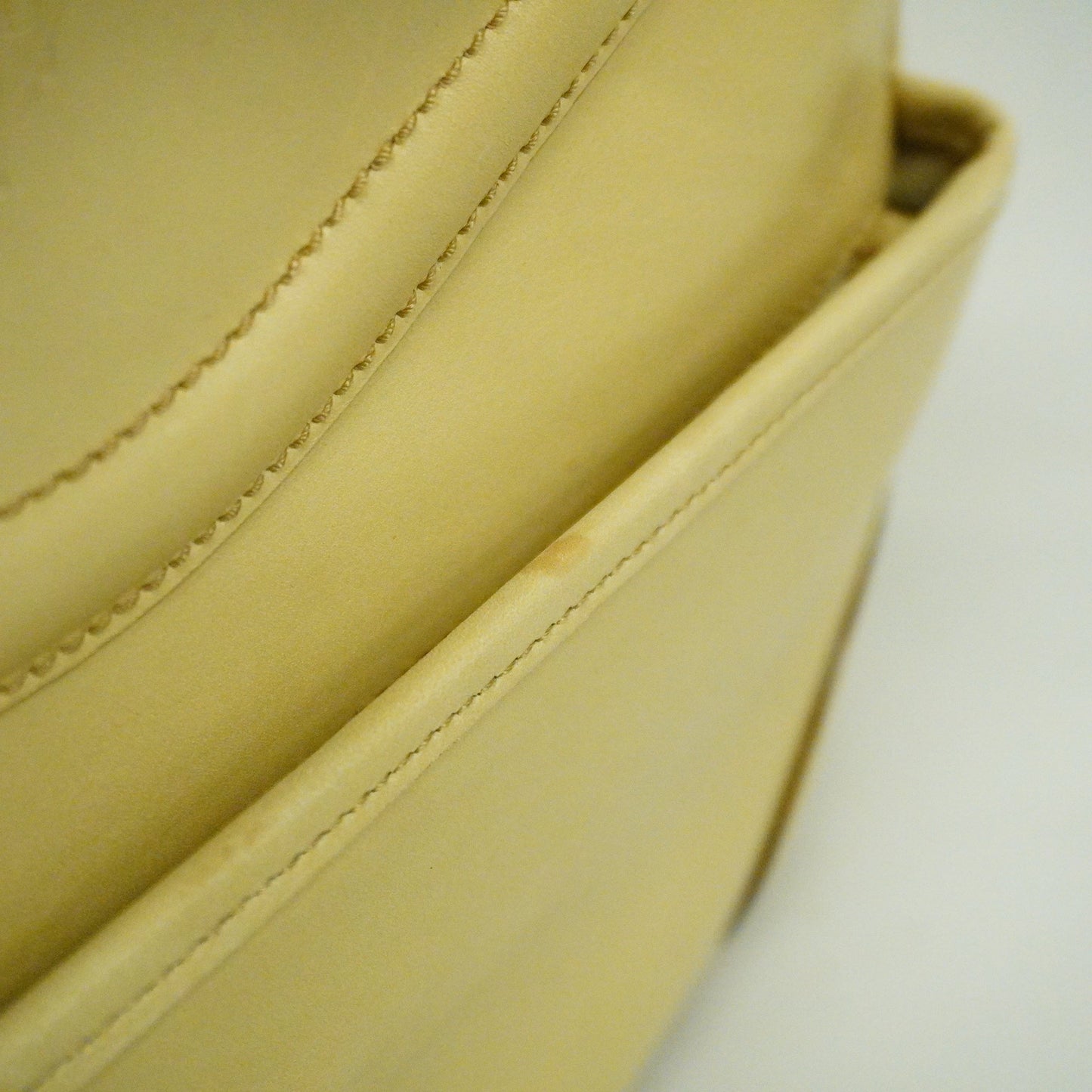 GUCCI Auth  140696 Women's Leather Handbag Ivory