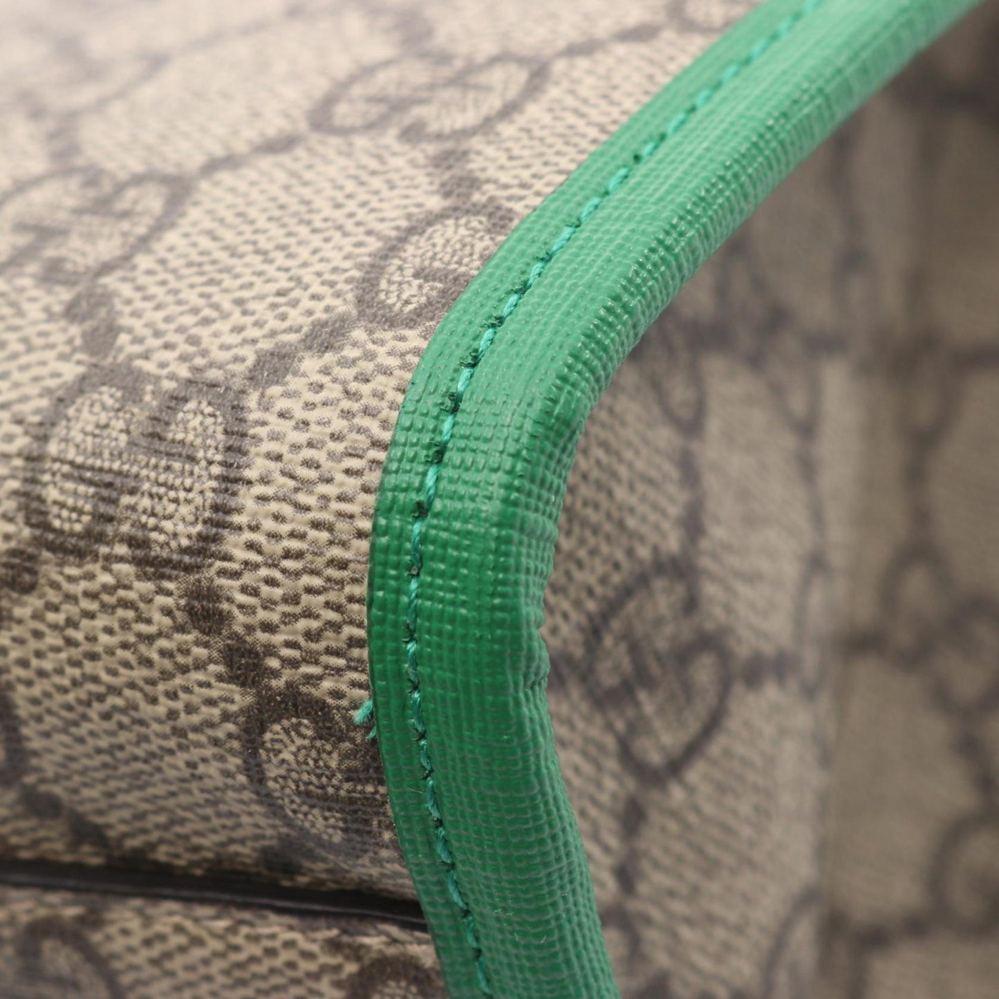 Gucci Beige Green Multi-Color Gg Supreme Leather Handbag ( )