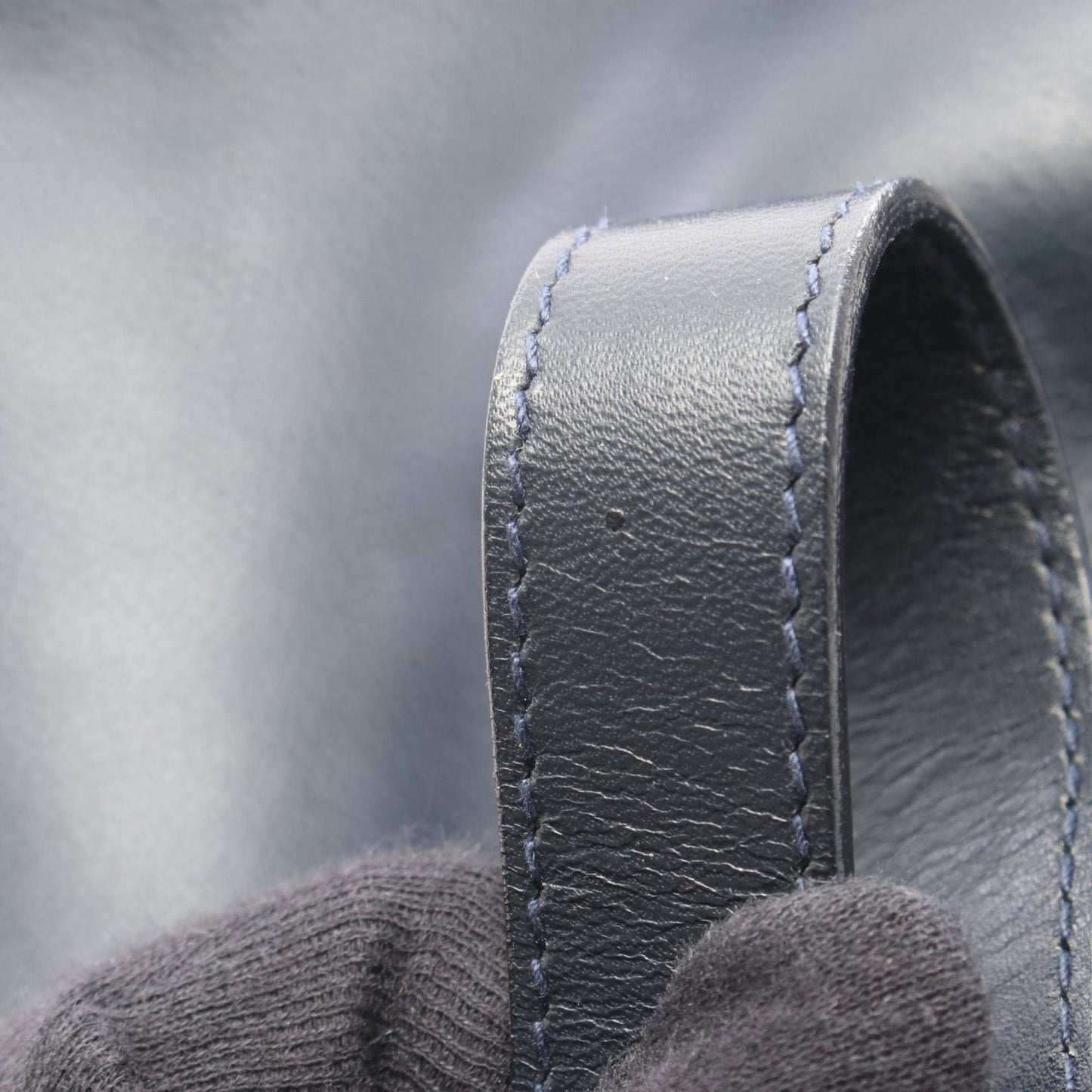 Gucci Navy Leather Shoulder Bag ( )