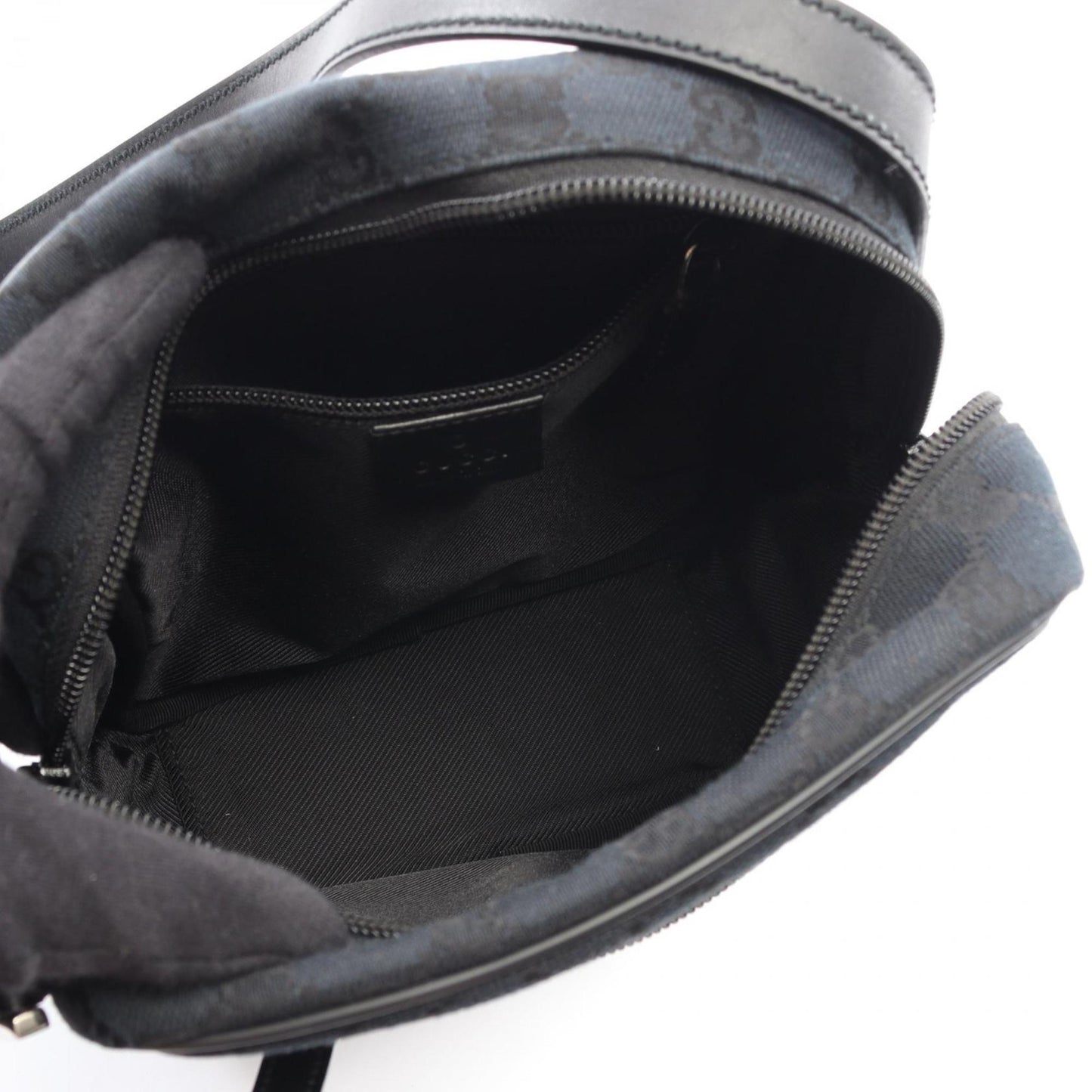 Gucci Black Canvas Leather Shoulder Bag ( )
