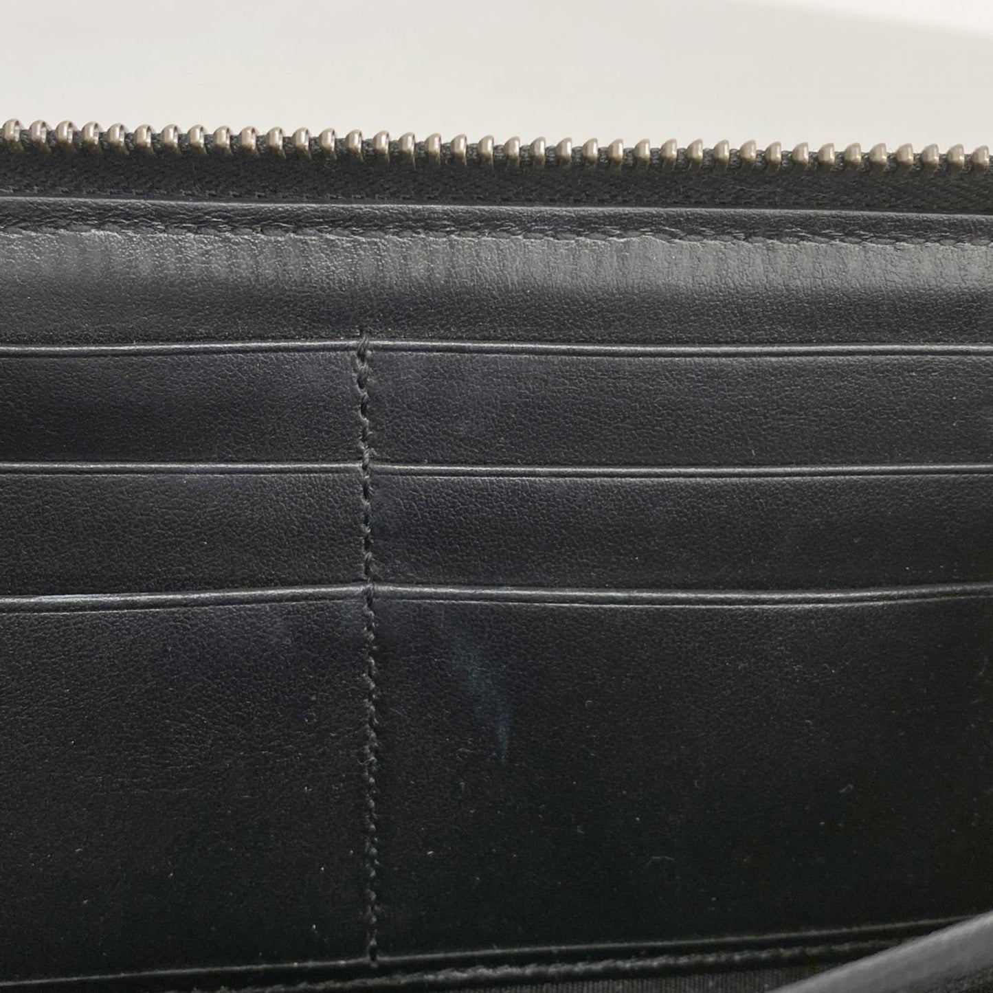 Gucci Black Leather Long Wallet (Bi-Fold) ( )