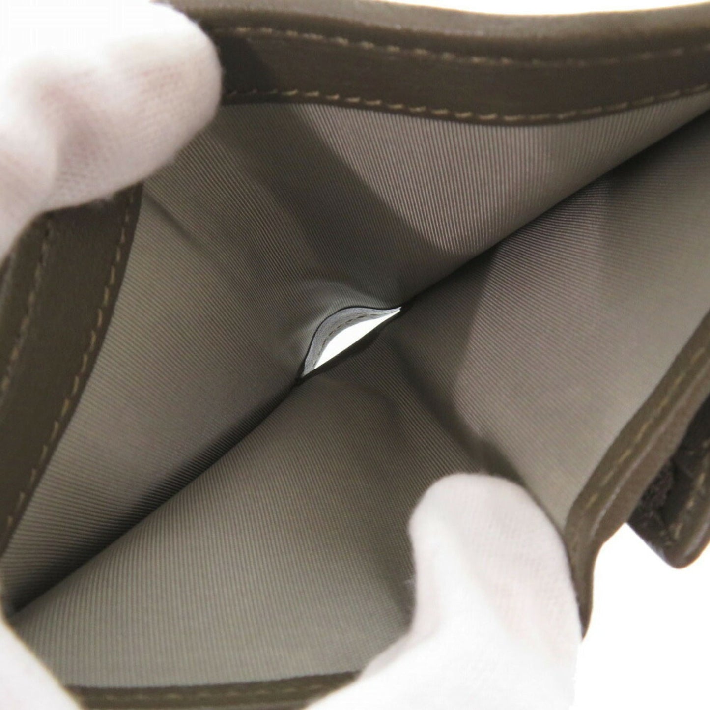 Gucci Brown Leather Wallet (Bi-Fold) ( )