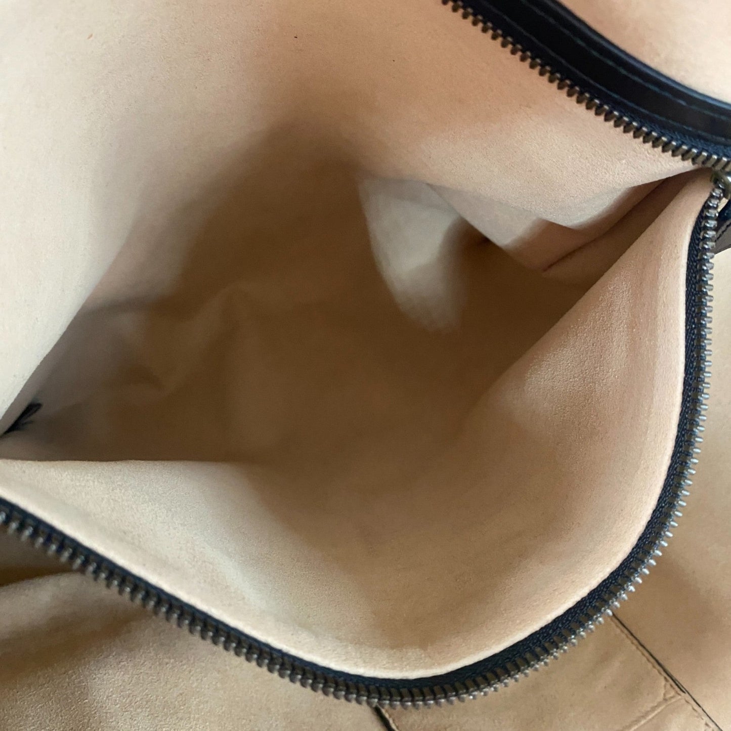 Gucci Black Leather Tote Bag ( )