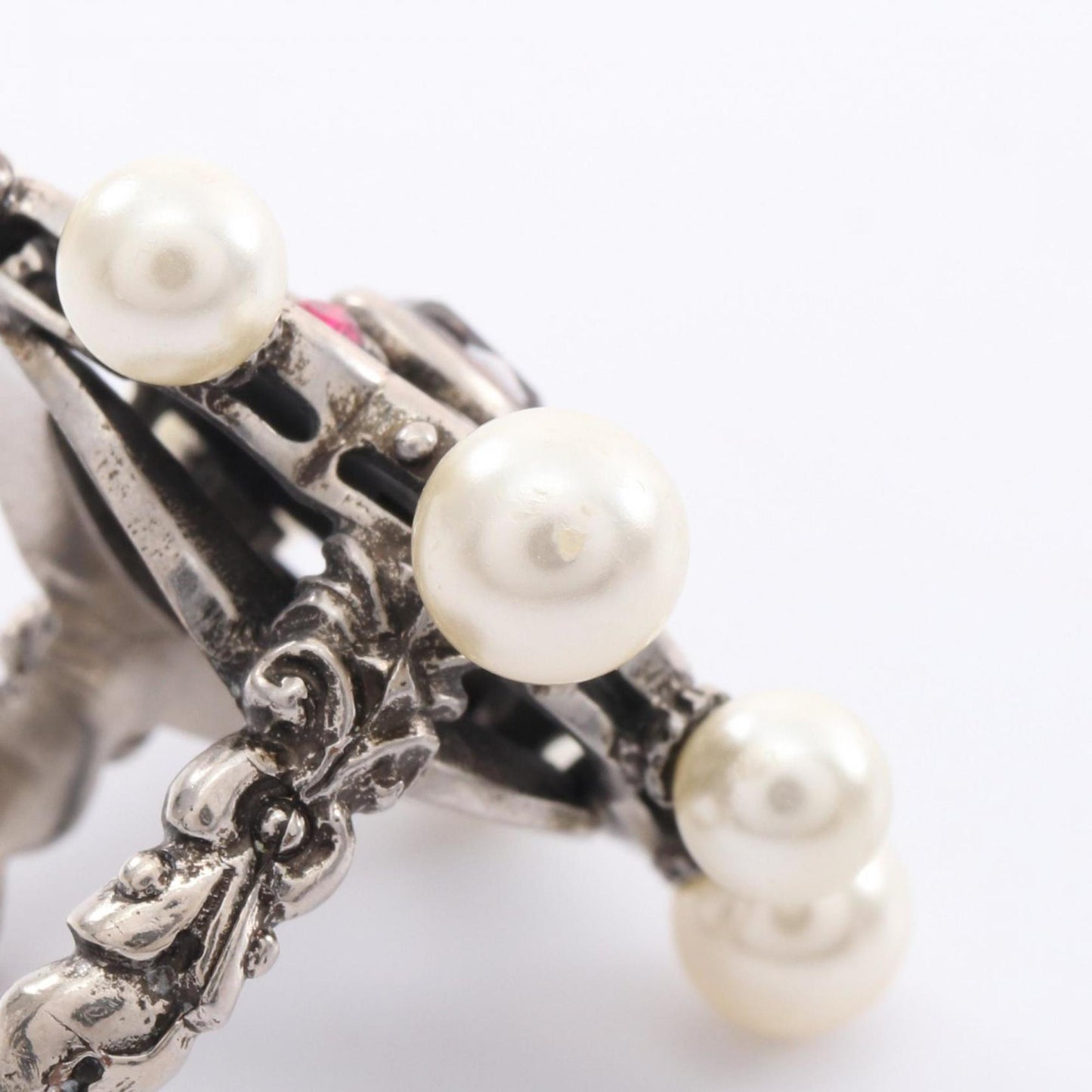 Gucci Silver Pink White Artificial Pearl Rhinestone Stainless Steel Band Ring ( )