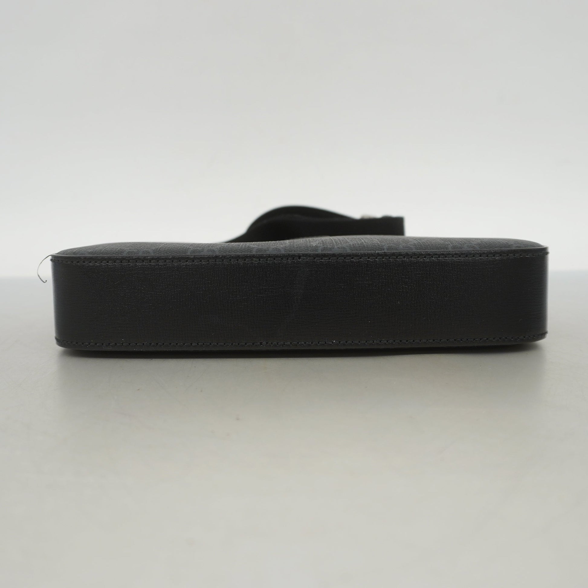 Gucci GG Supreme Black Shoulder Bag