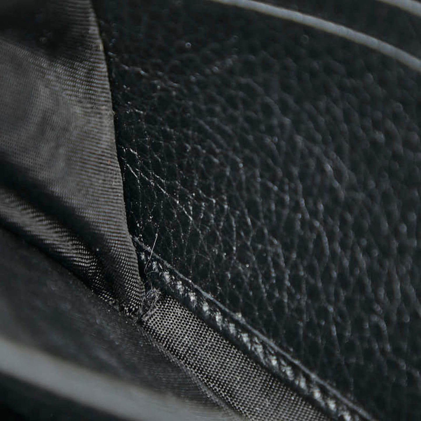 Gucci Black Leather Shoulder Bag ( )