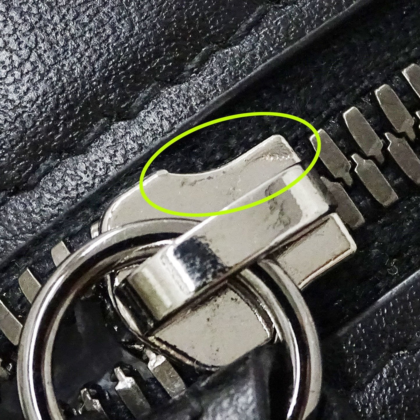 Gucci Black Leather Shoulder Bag ( )