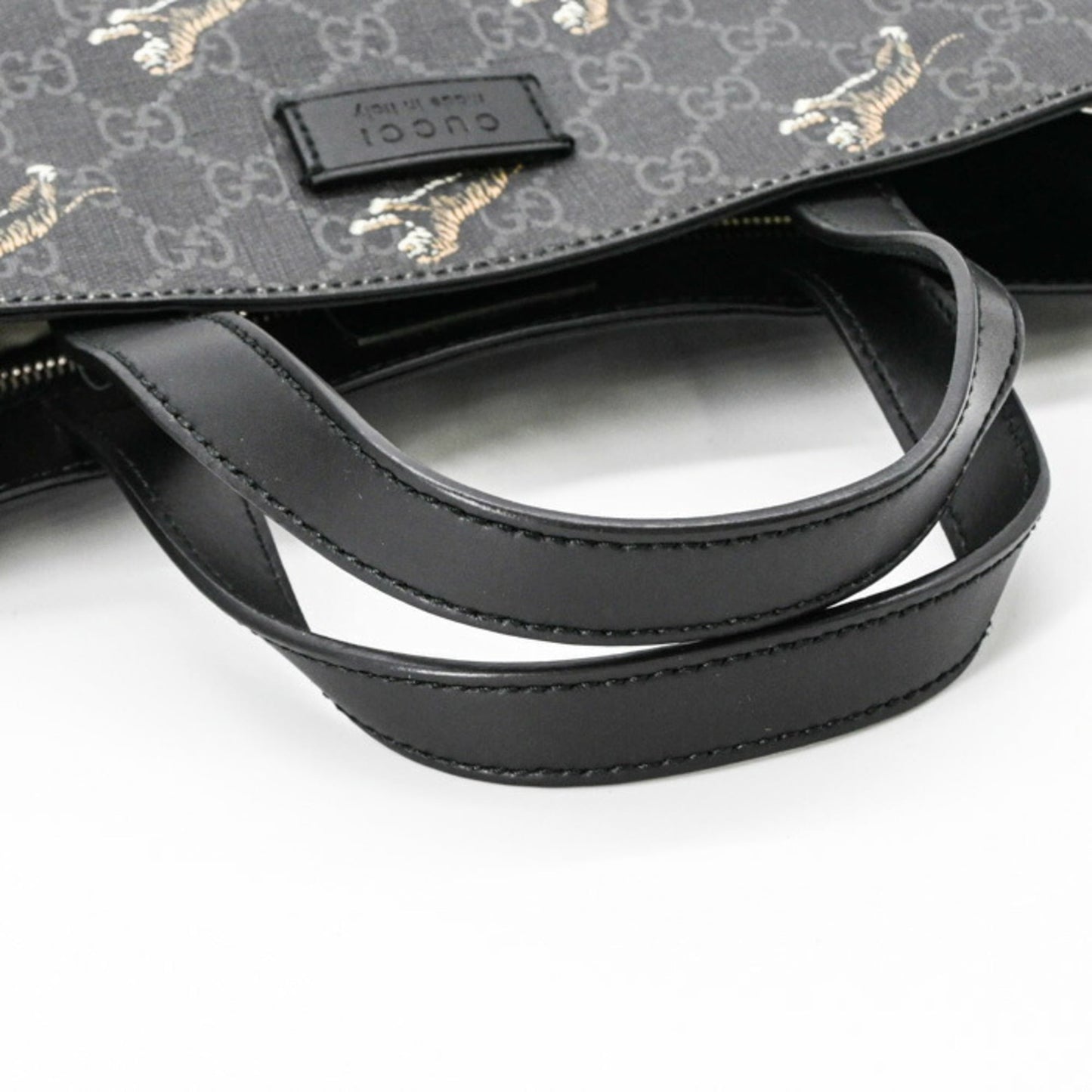 Gucci Black Gg Supreme Leather Shoulder Bag Tote Bag ( )