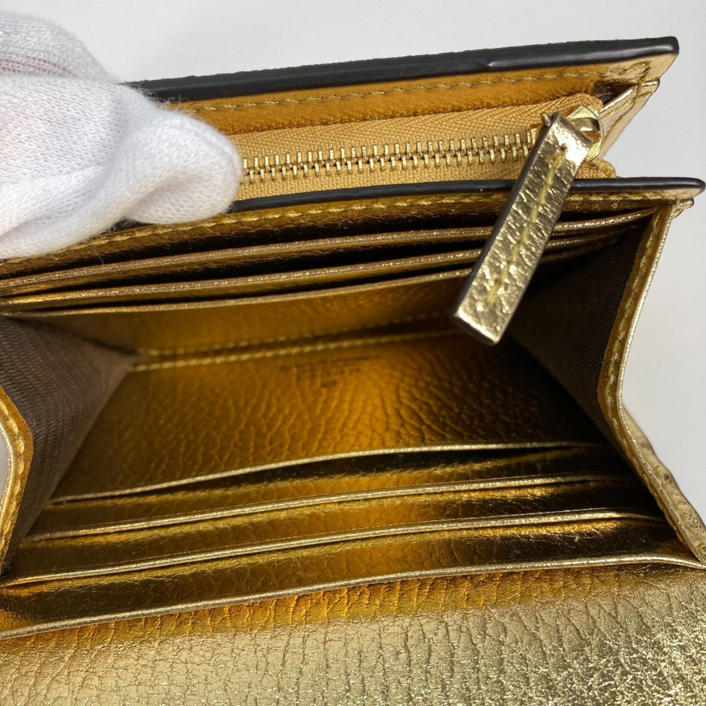 Gucci Gold Leather Wallet (Bi-Fold) ( )