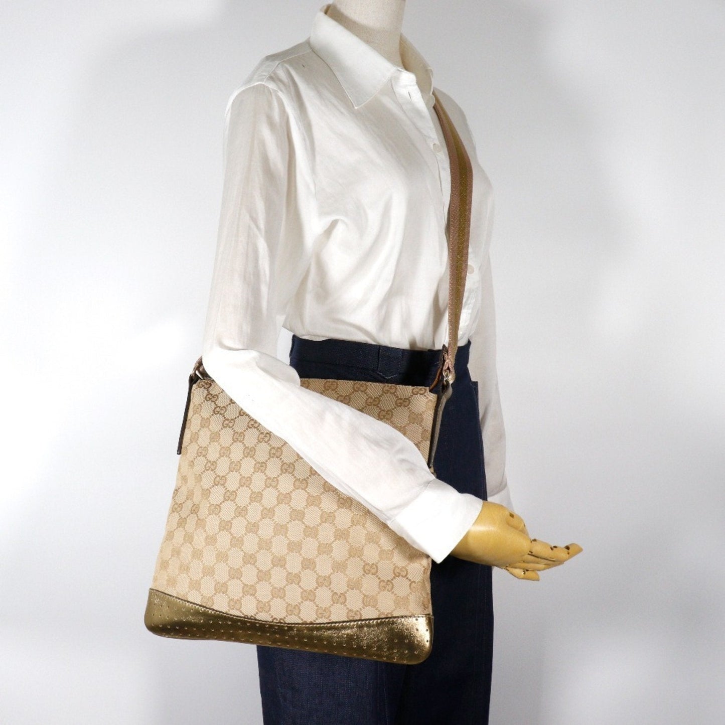 Gucci Gg Canvas Beige Gg Canvas Shoulder Bag ( )