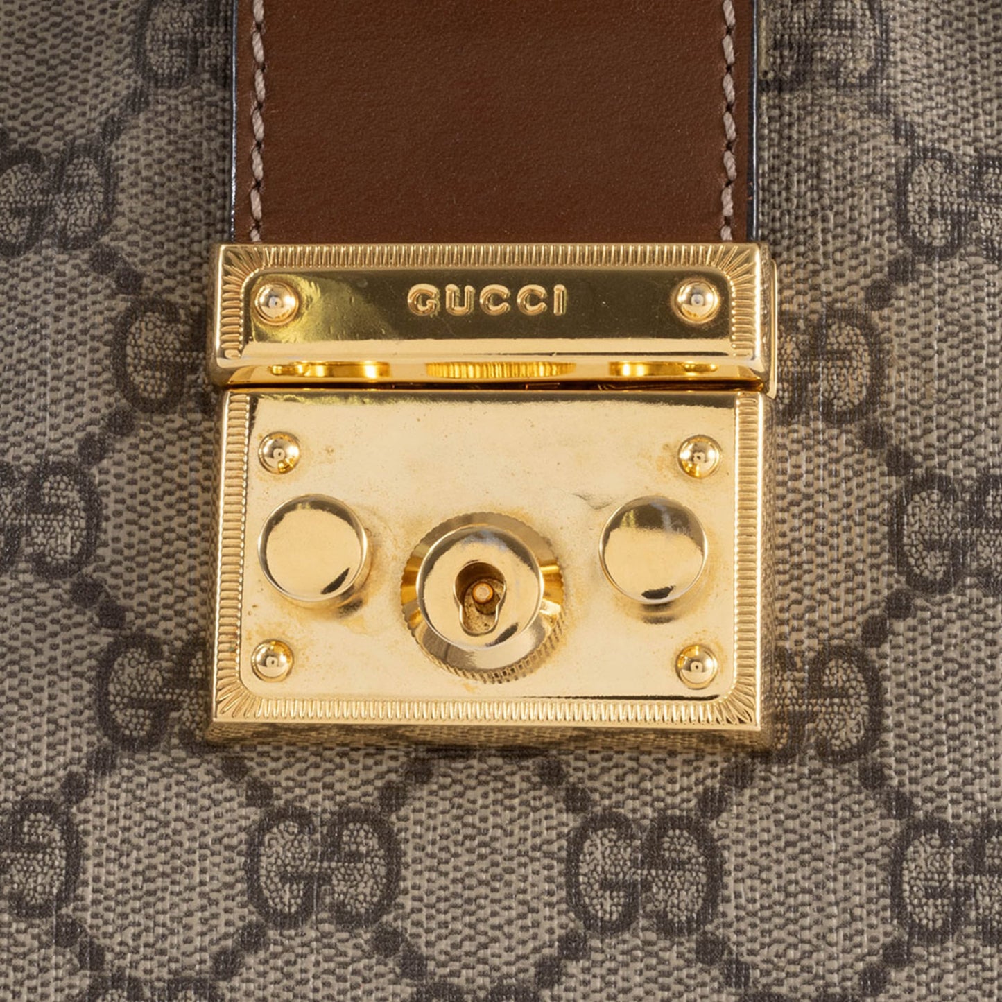 Gucci Beige Gg Supreme Leather Shoulder Bag ( )