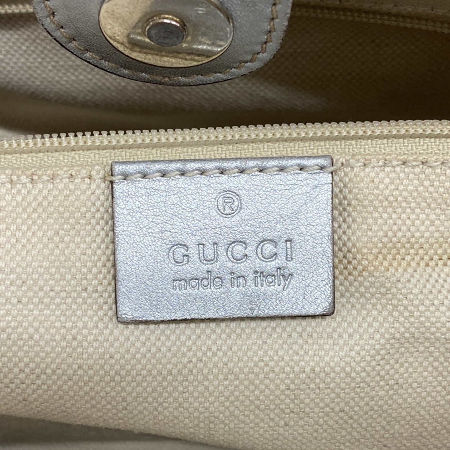 Gucci Silver Leather Handbag ( )