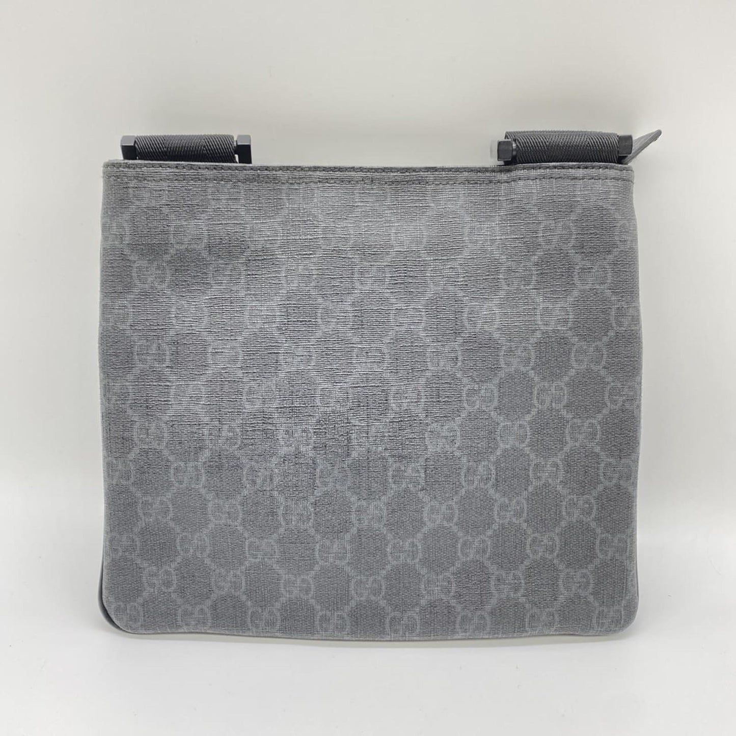 Gucci Black Gg Supreme Shoulder Bag ( )