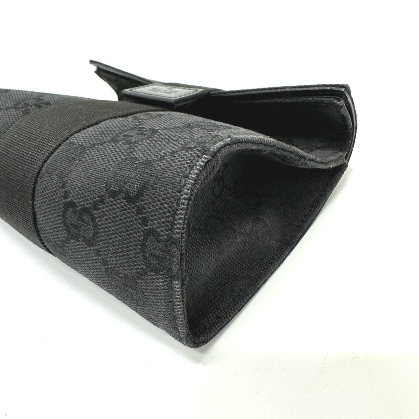 Gucci Black Gg Canvas Pouch ( )