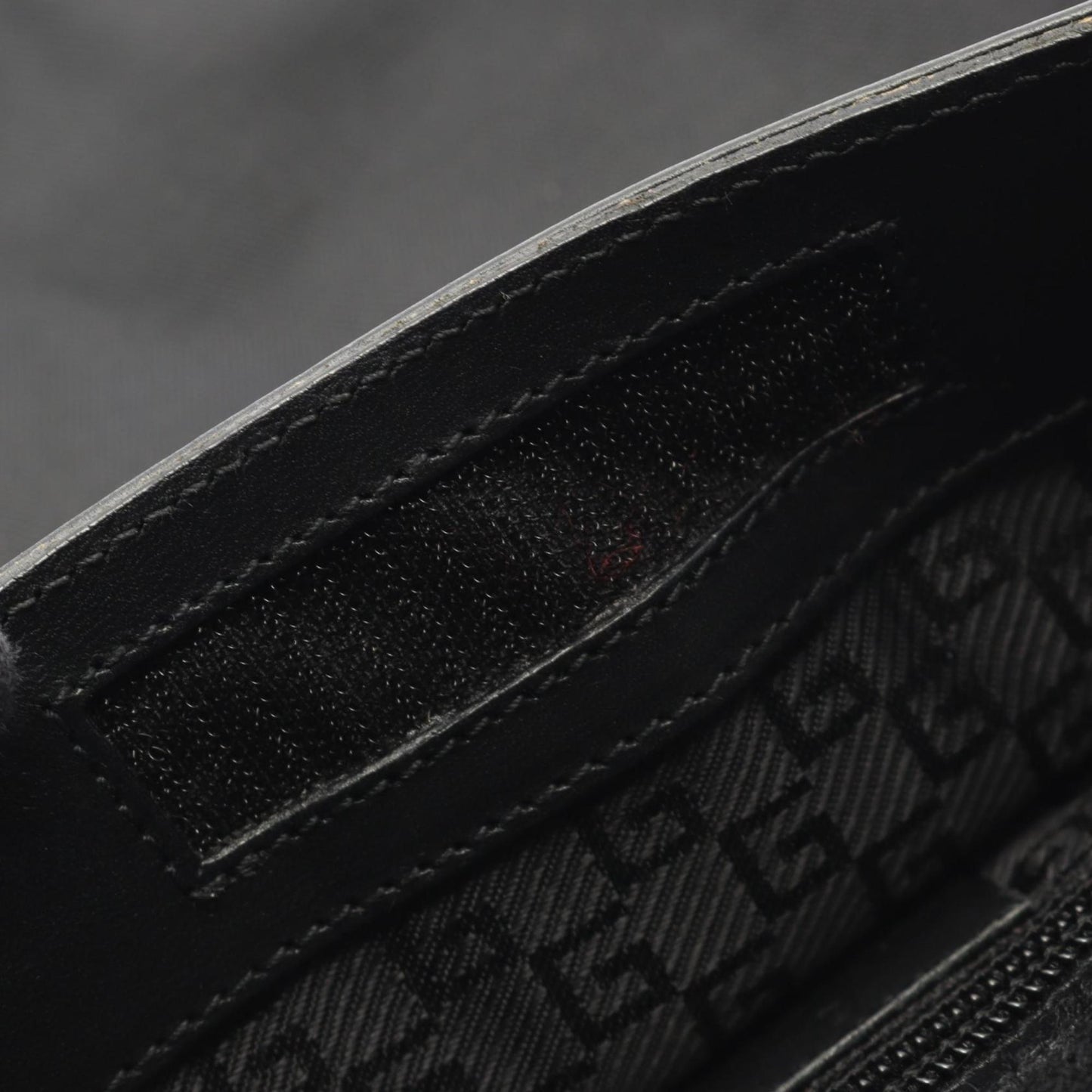 Gucci Black Canvas Leather Shoulder Bag ( )
