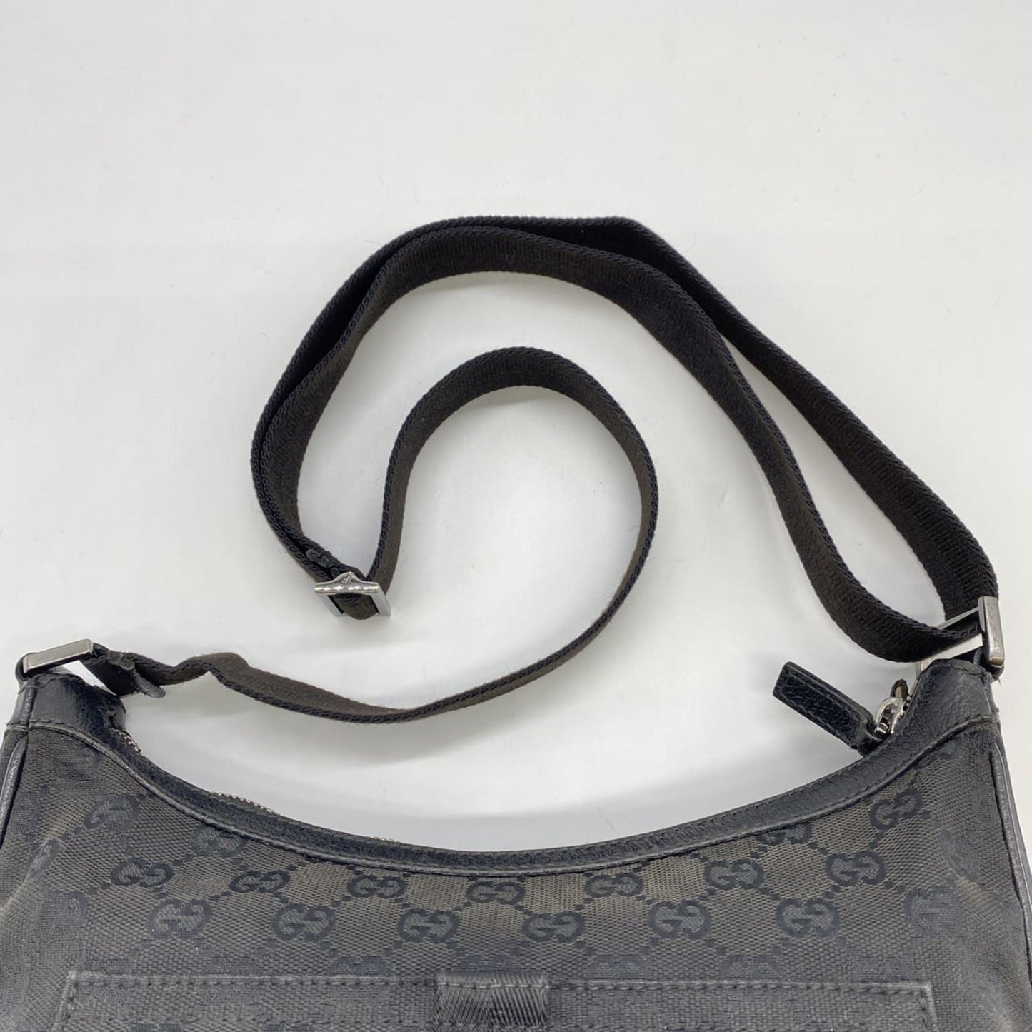 Gucci Gg Canvas Black Gg Canvas Shoulder Bag ( )