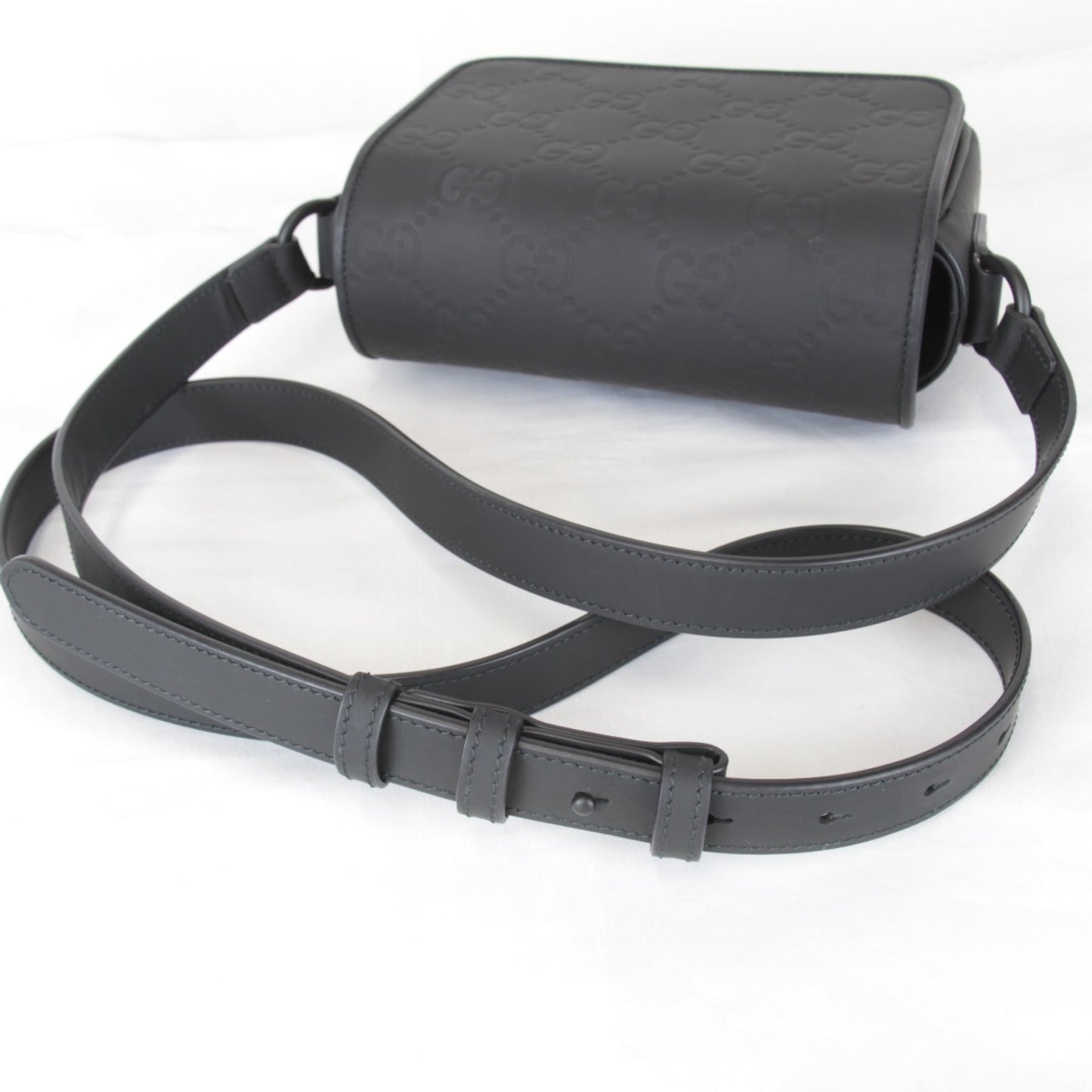 Gucci Black Rubber Shoulder Bag ( )