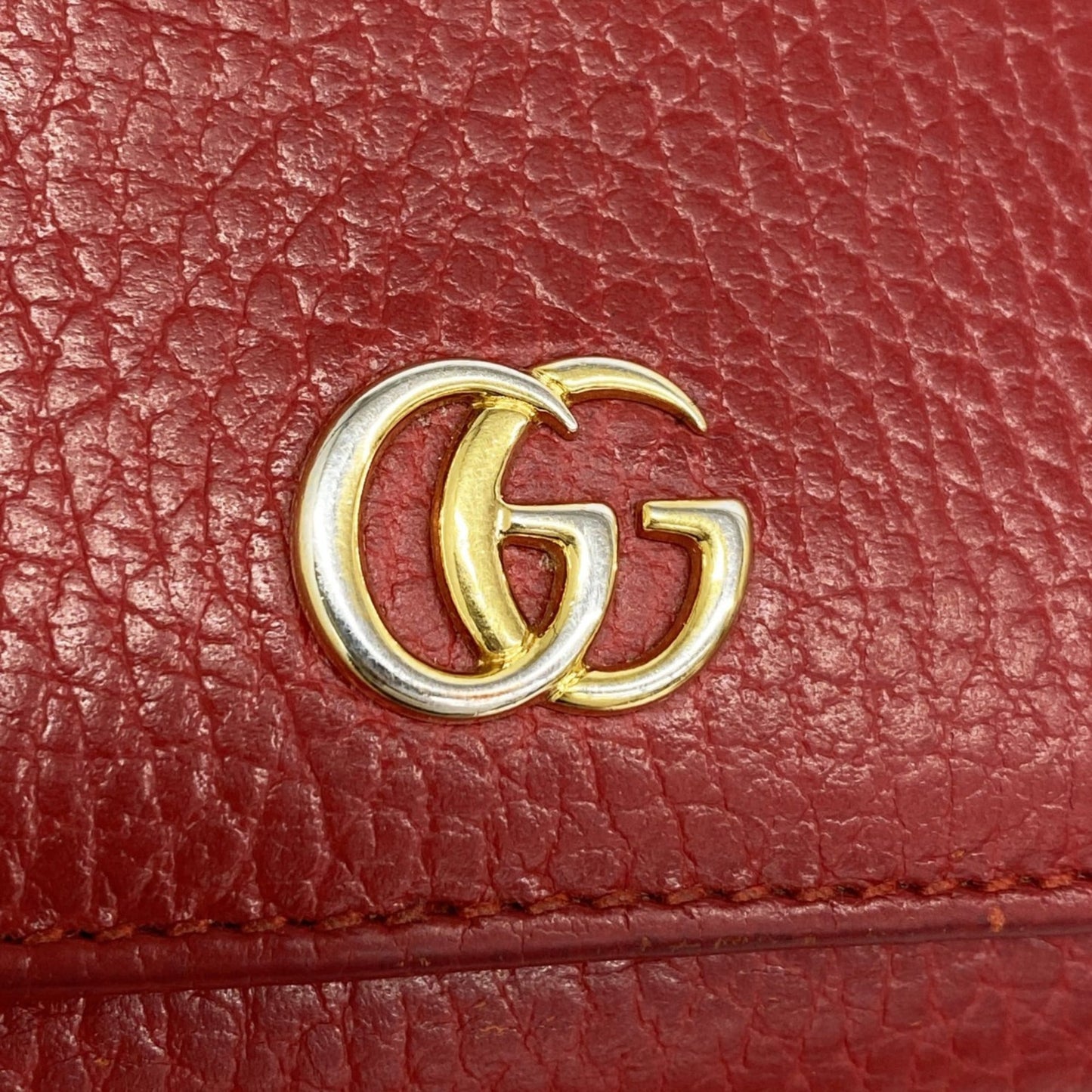 Gucci Red Color Leather Wallet (Tri-Fold) ( )