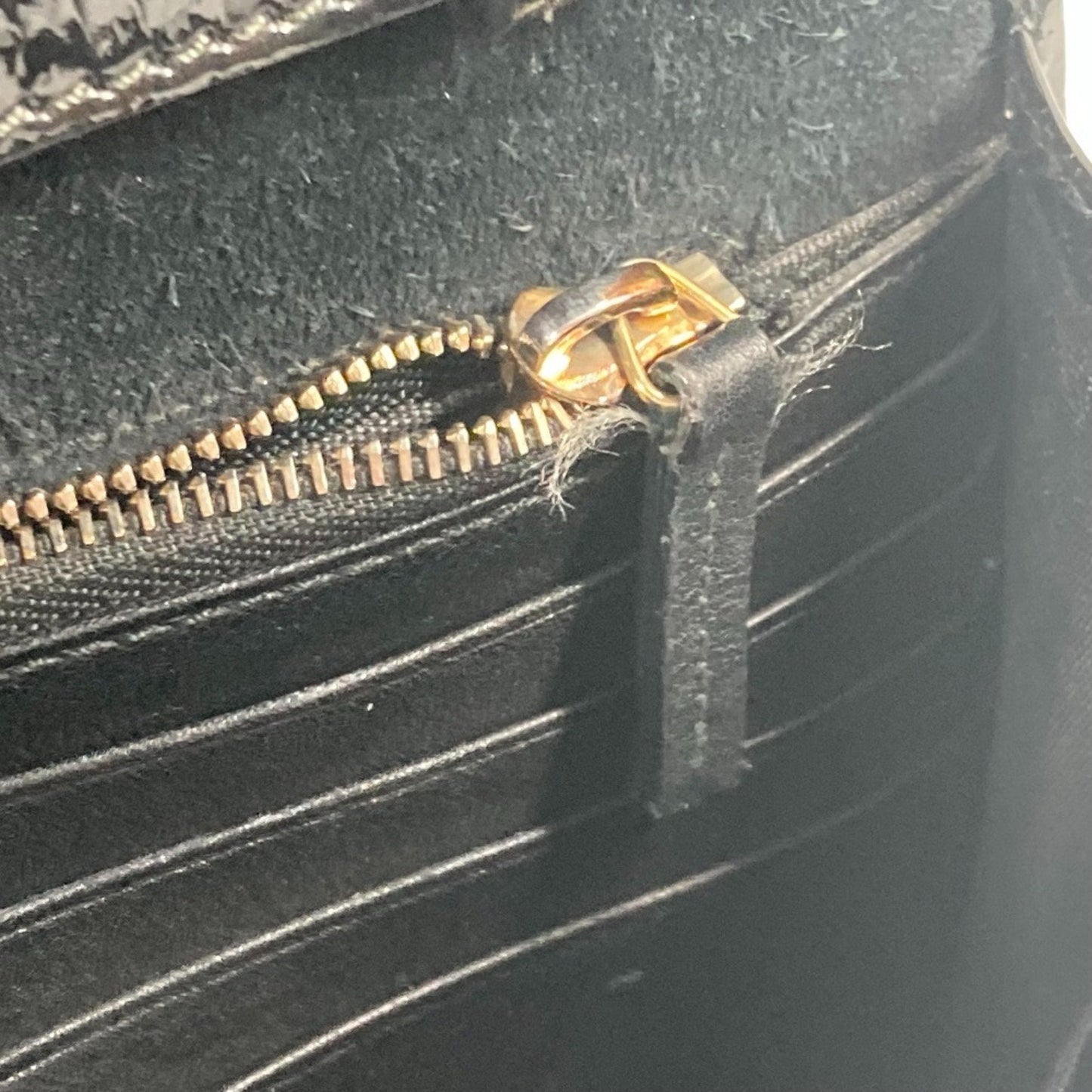 Gucci Black Chain/Shoulder Wallet ( )