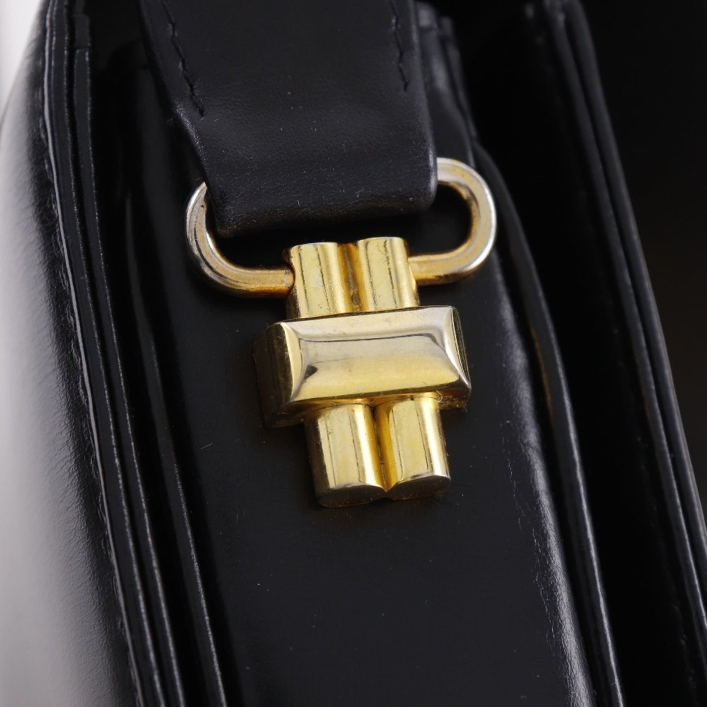 Gucci Black Leather Shoulder Bag ( )