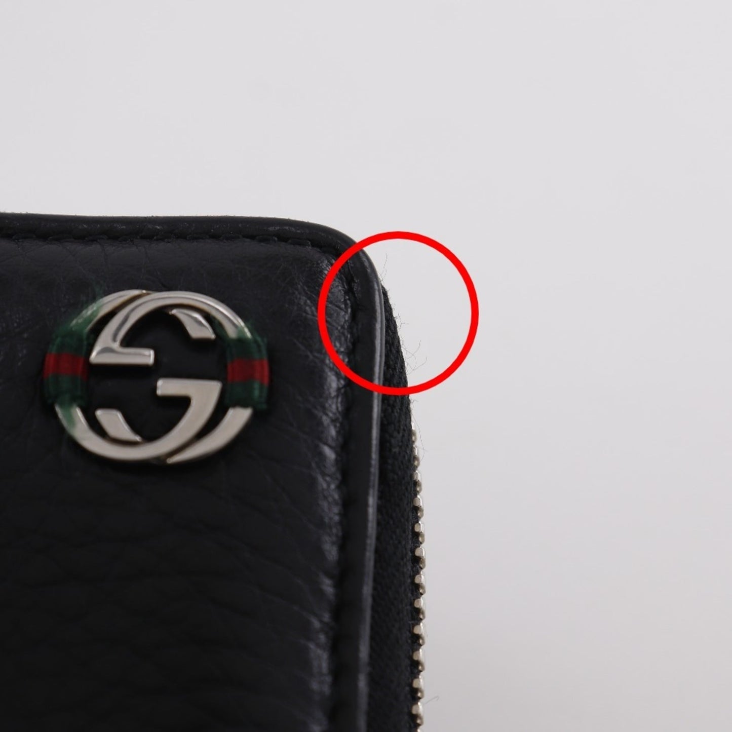 Gucci Black Leather Long Wallet (Bi-Fold) ( )