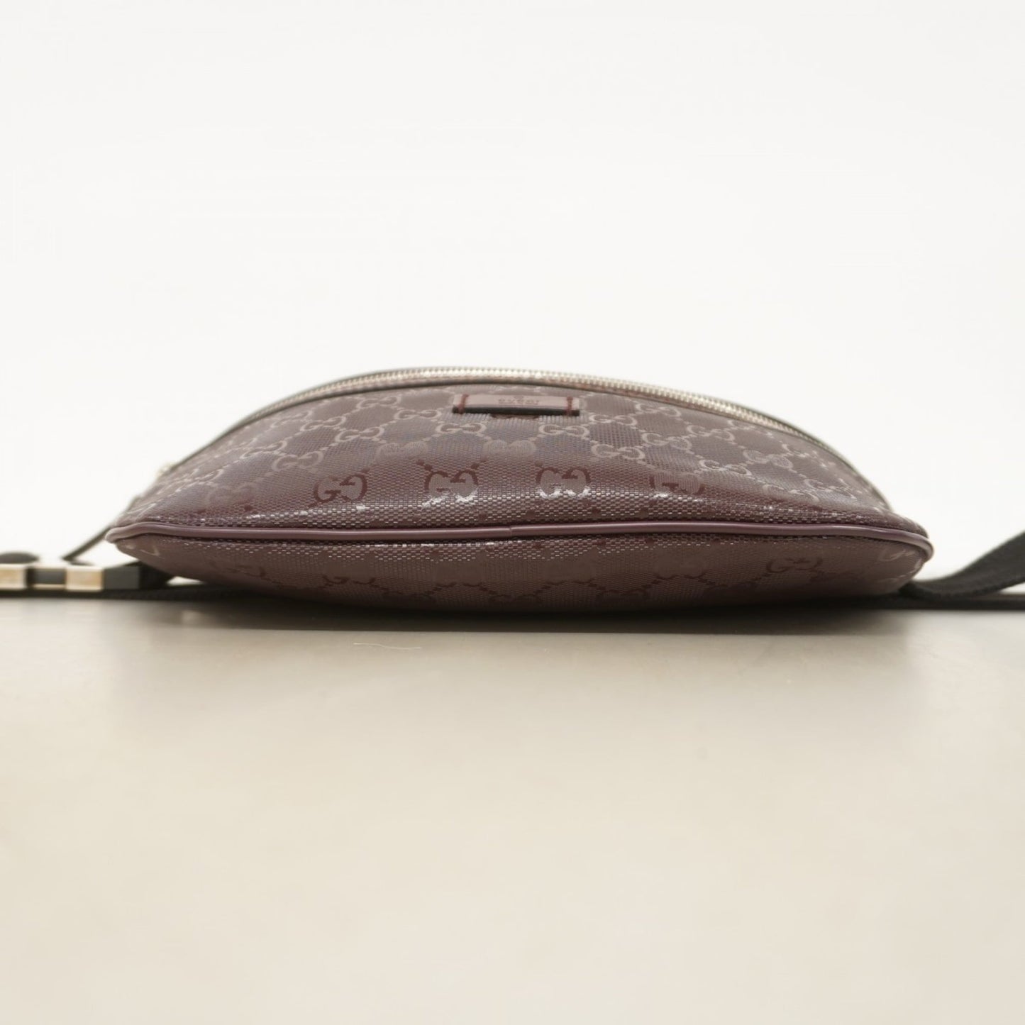 Gucci Bordeaux Pvc Sling Bag ( )