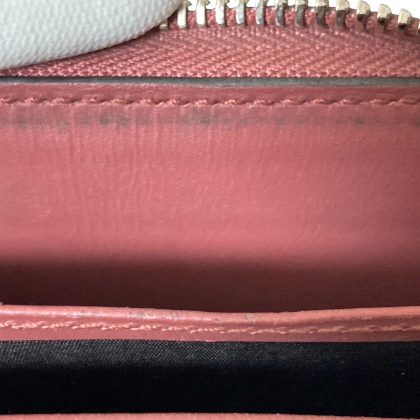 Gucci Multi-Color Pink Coin Purse/Coin Case ( )