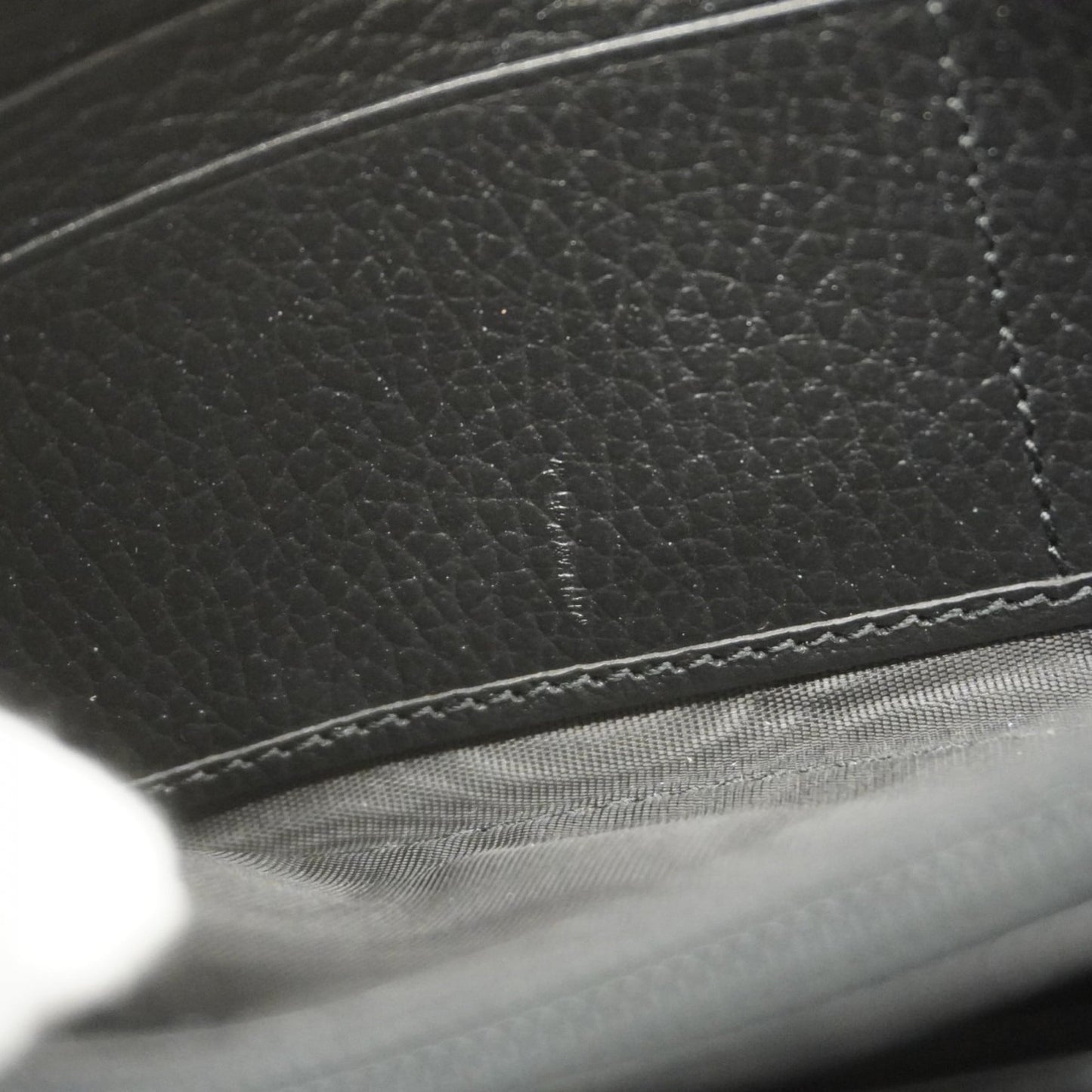 Gucci Black Leather Long Wallet (Bi-Fold) ( )