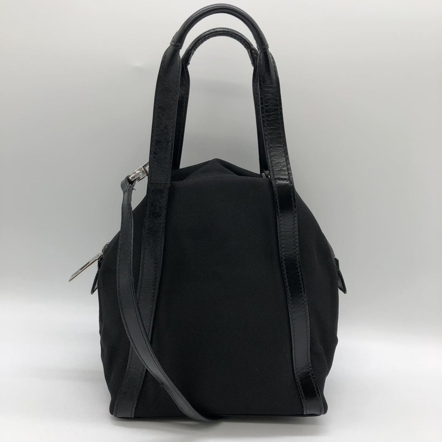 Gucci Black Canvas Leather Handbag Shoulder Bag ( )