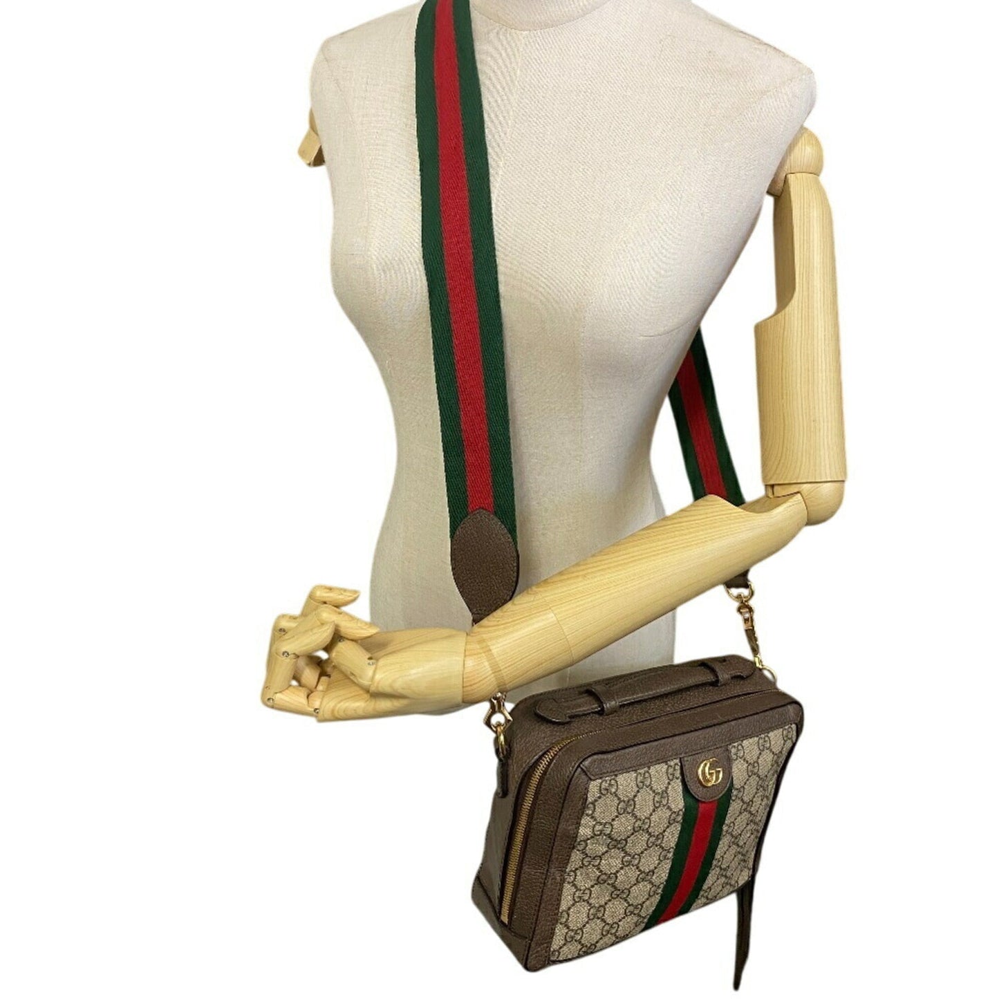 Gucci Brown Pvc Coated Canvas Shoulder Bag ( )