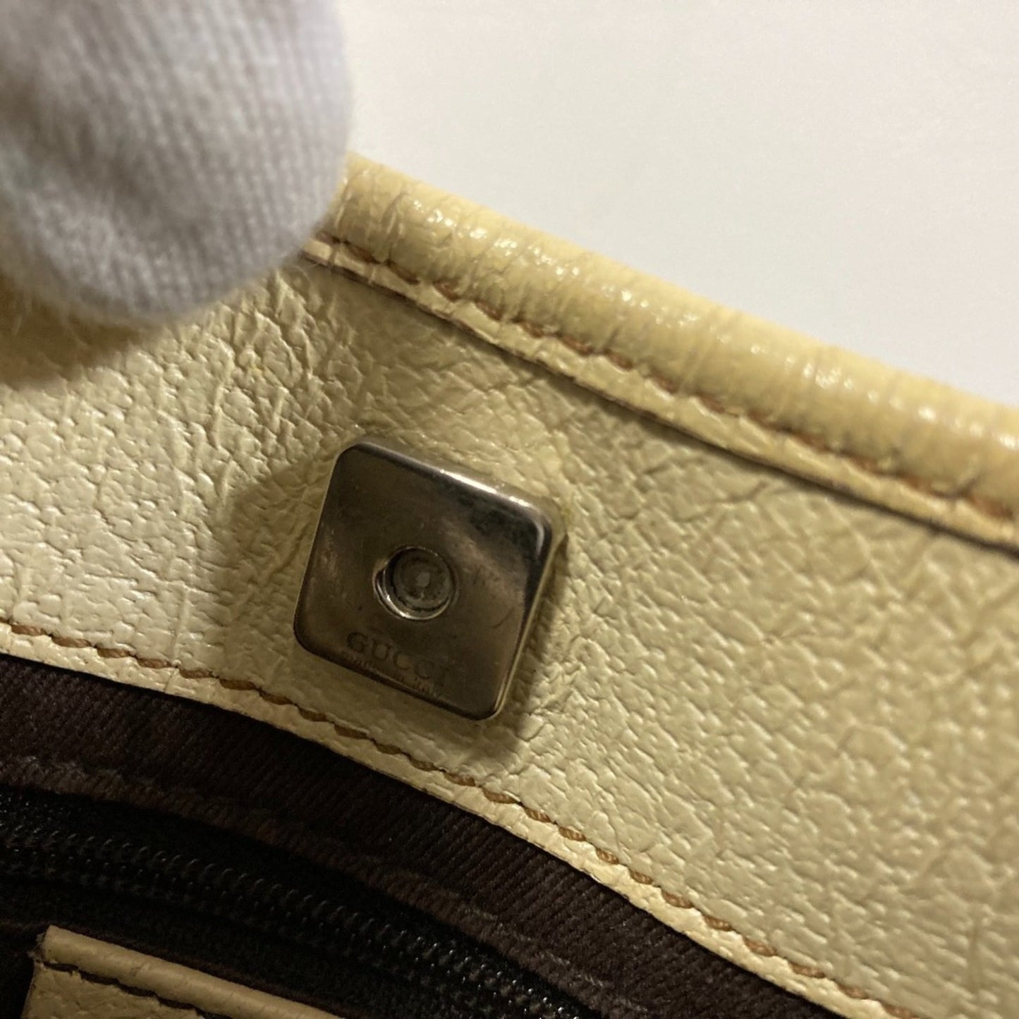 Gucci Beige Gg Canvas Leather Handbag ( )