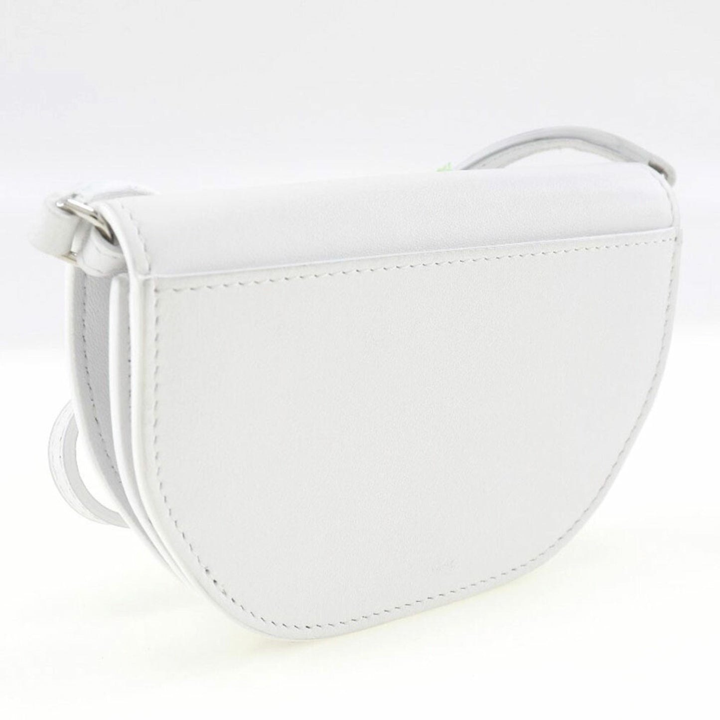 Burberry White Leather Shoulder Bag ( )