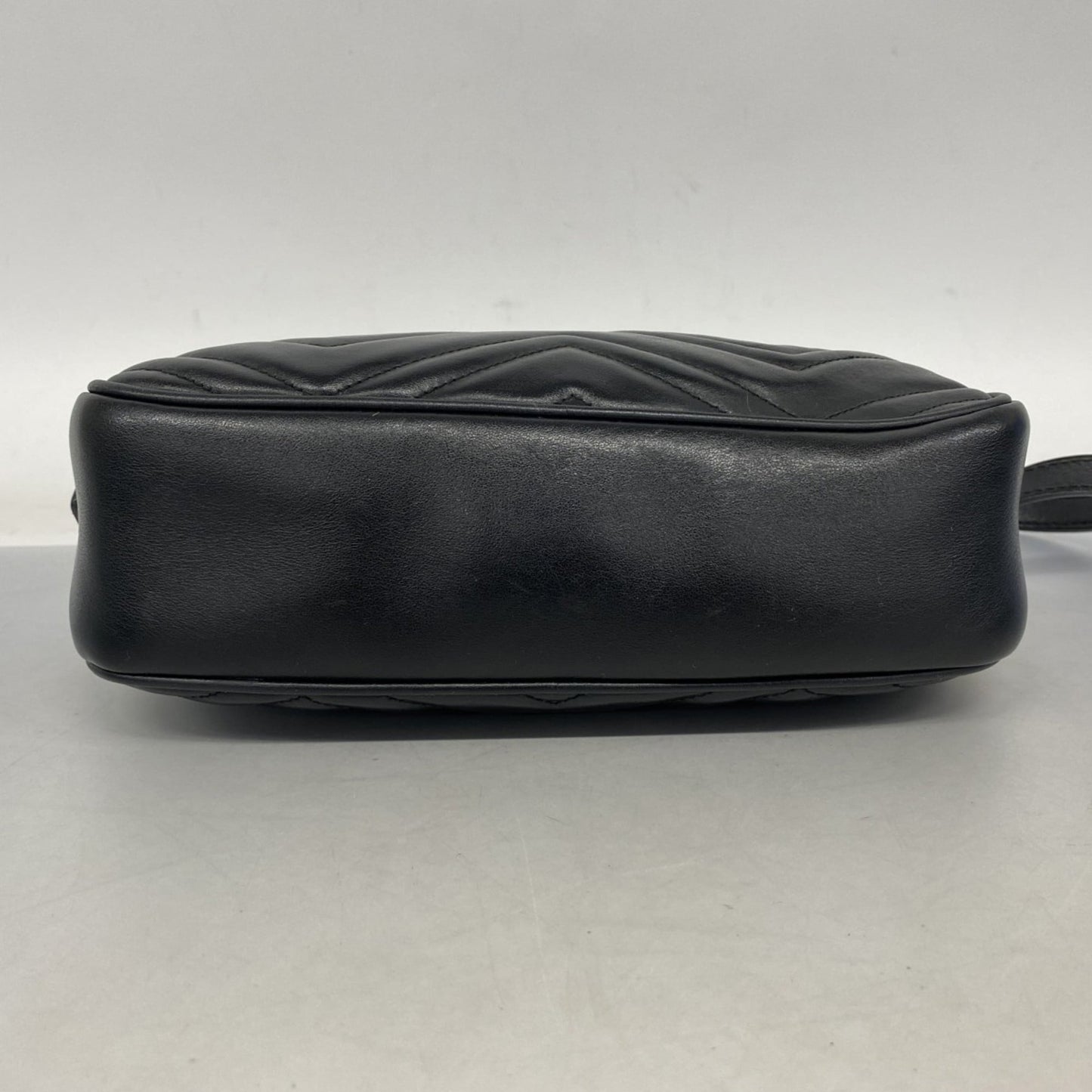 Gucci Black Leather Shoulder Bag ( )