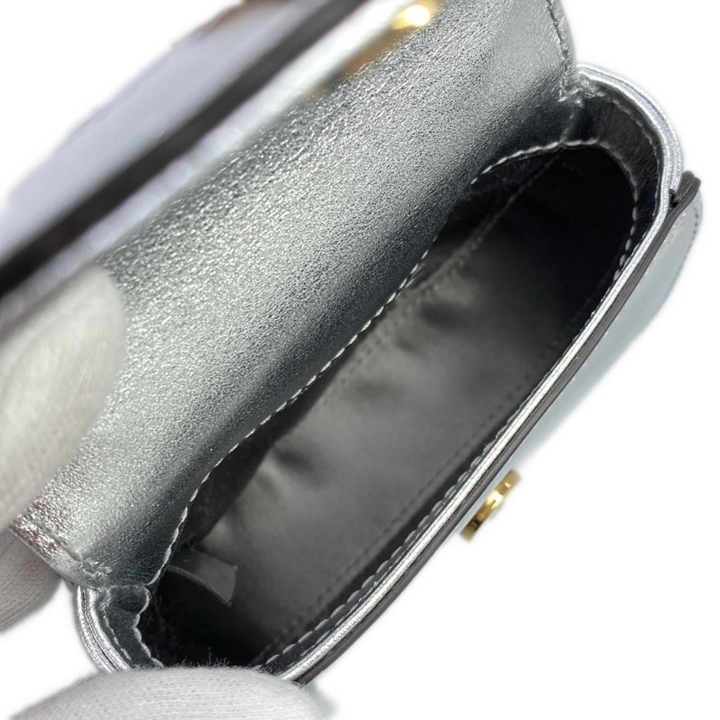 Gucci Silver Leather Handbag ( )