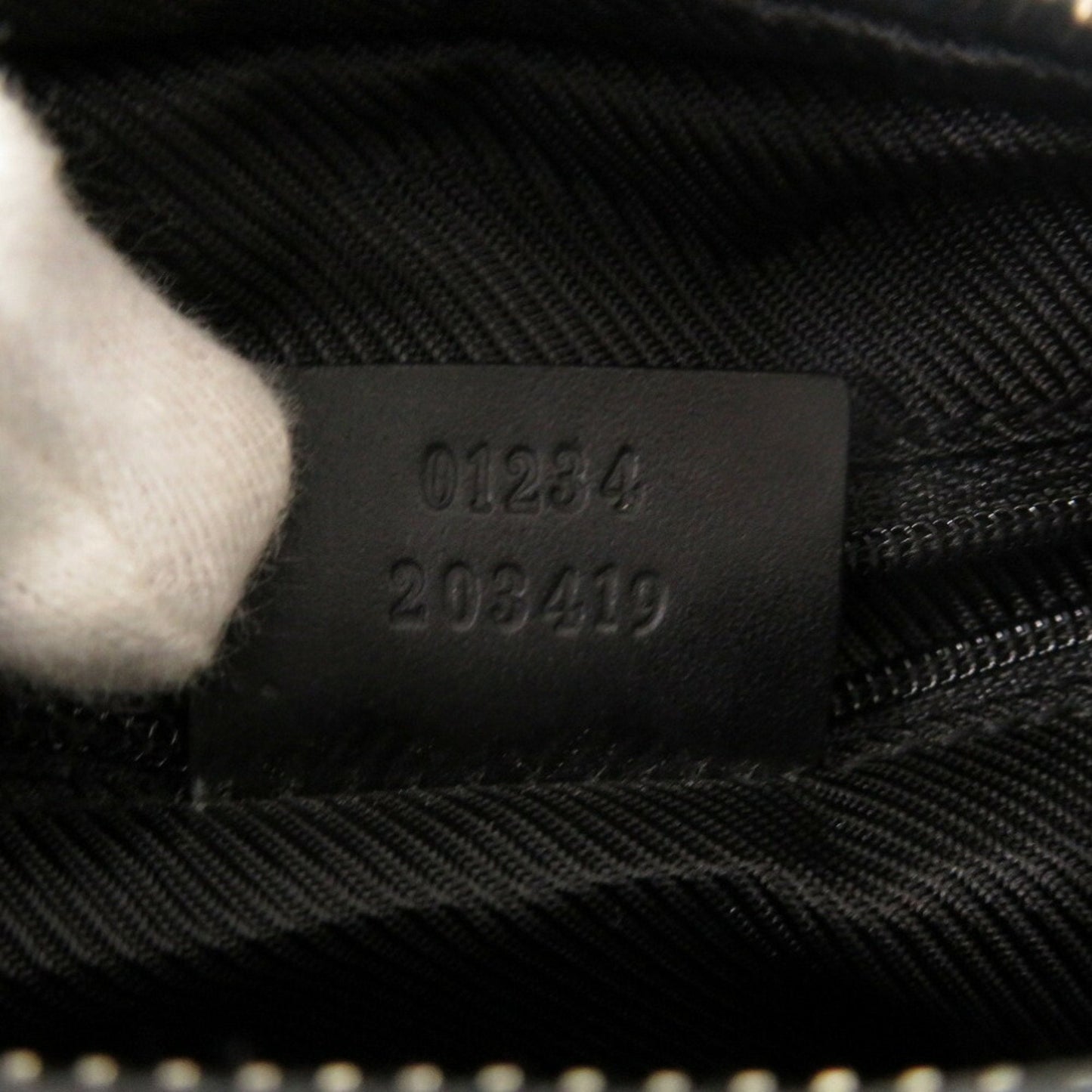Gucci Black Gg Canvas Shoulder Bag ( )