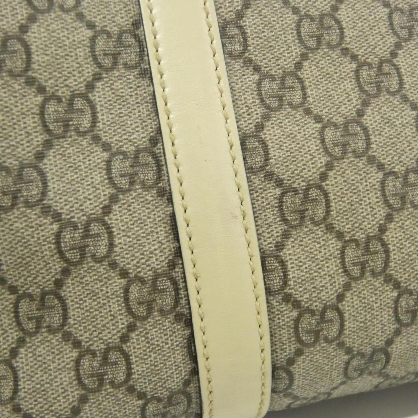 Gucci Beige Ivory Gg Plus Handbag ( )