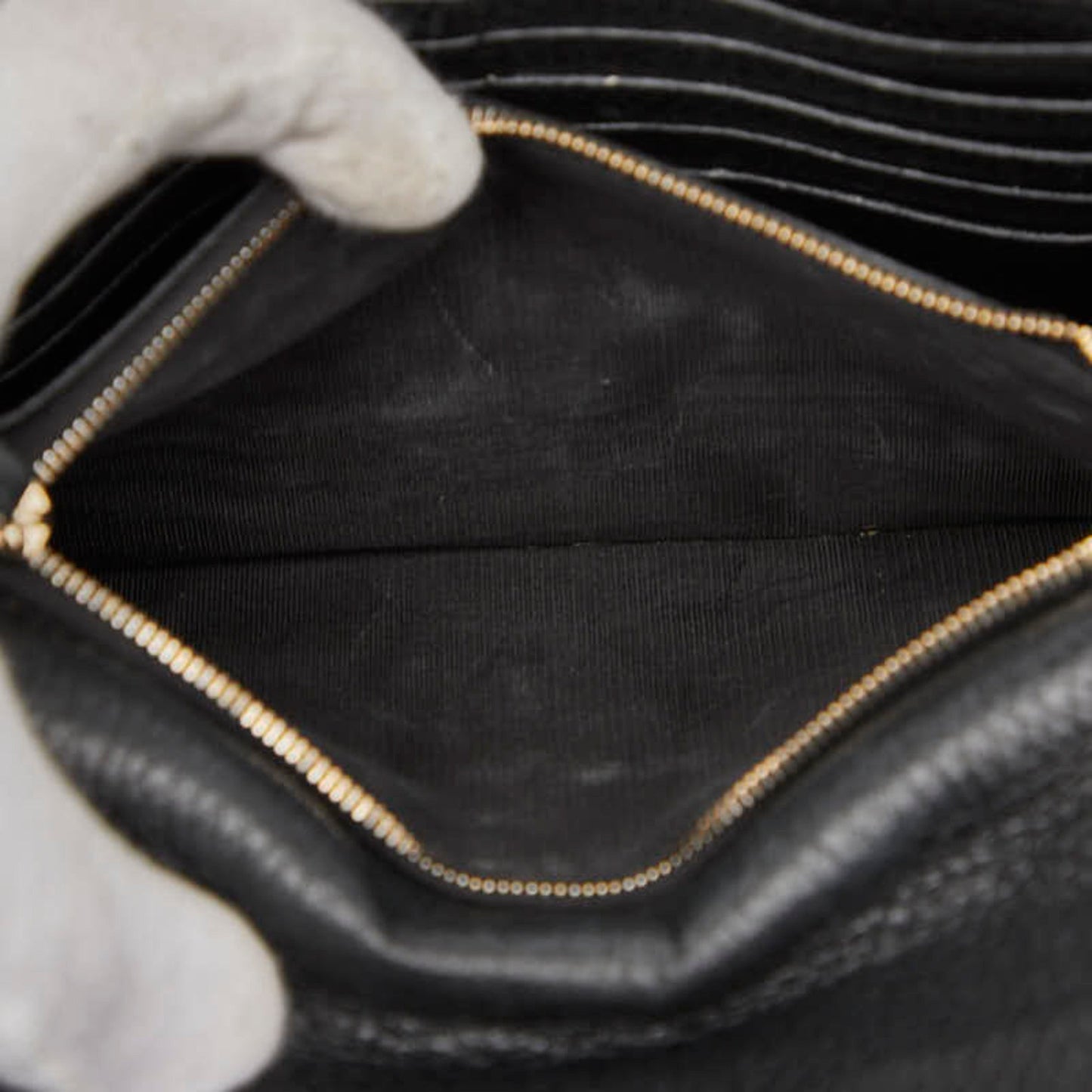 Gucci Black Leather Chain/Shoulder Wallet ( )