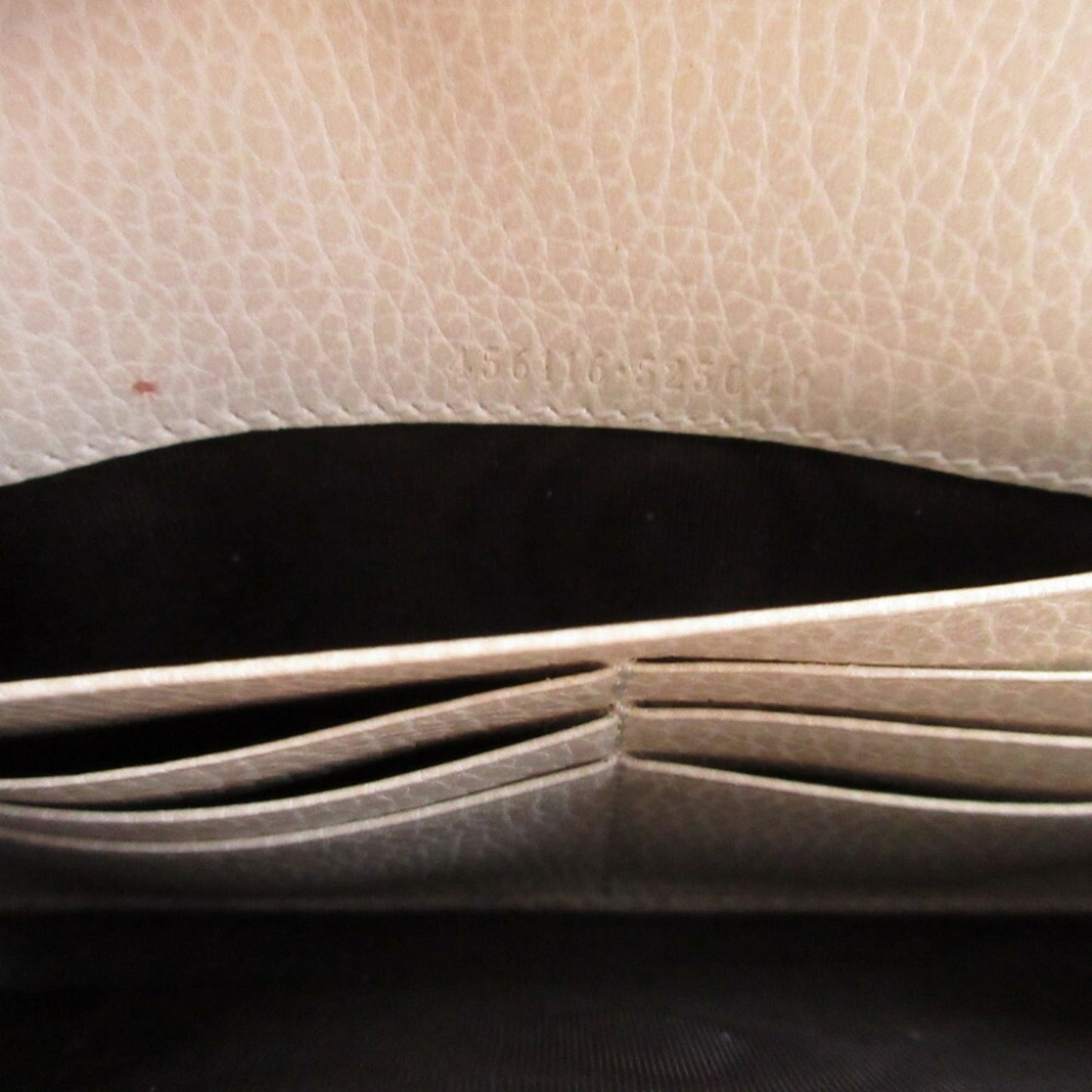 Gucci Beige Ivory Gg Canvas Leather Long Wallet (Bi-Fold) ( )