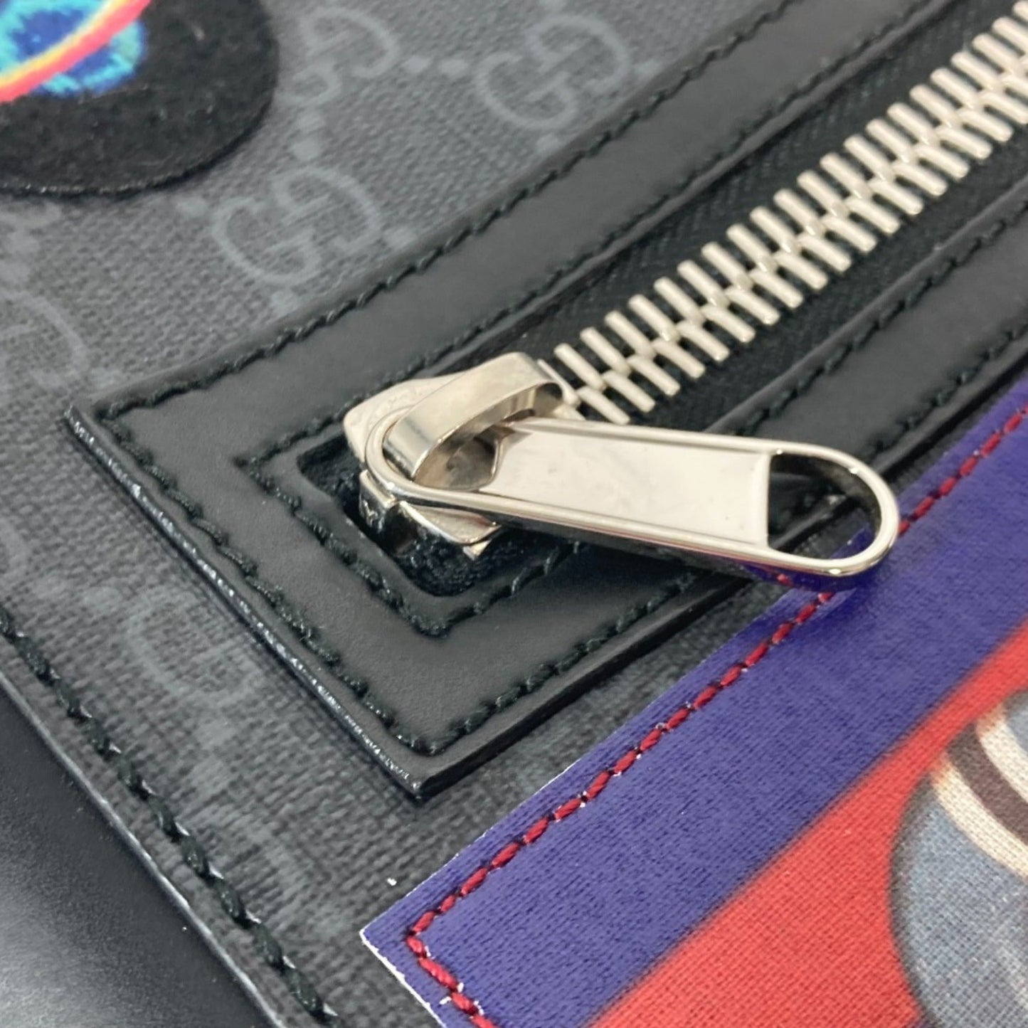 Gucci Black Multi-Color Gg Supreme Messenger Bag Shoulder Bag ( )