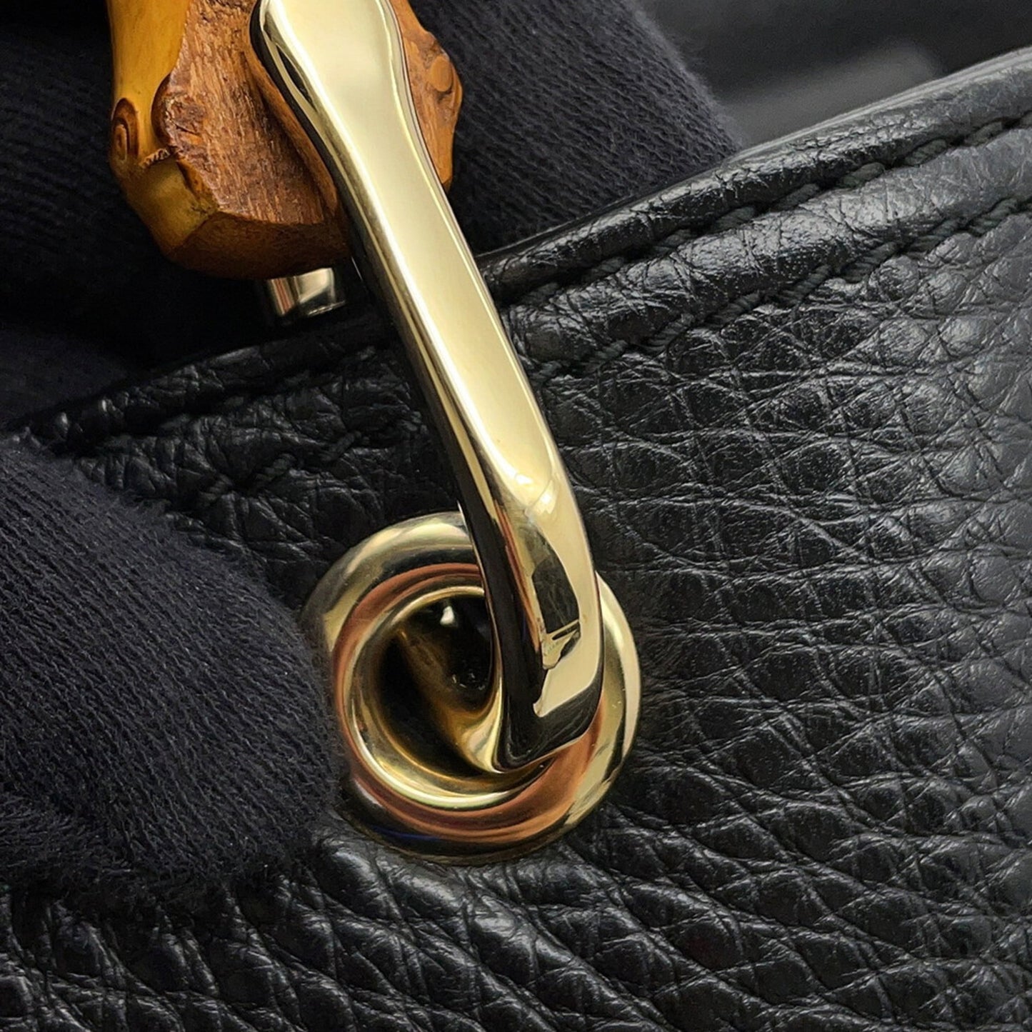 Gucci Black Leather Handbag Shoulder Bag ( )