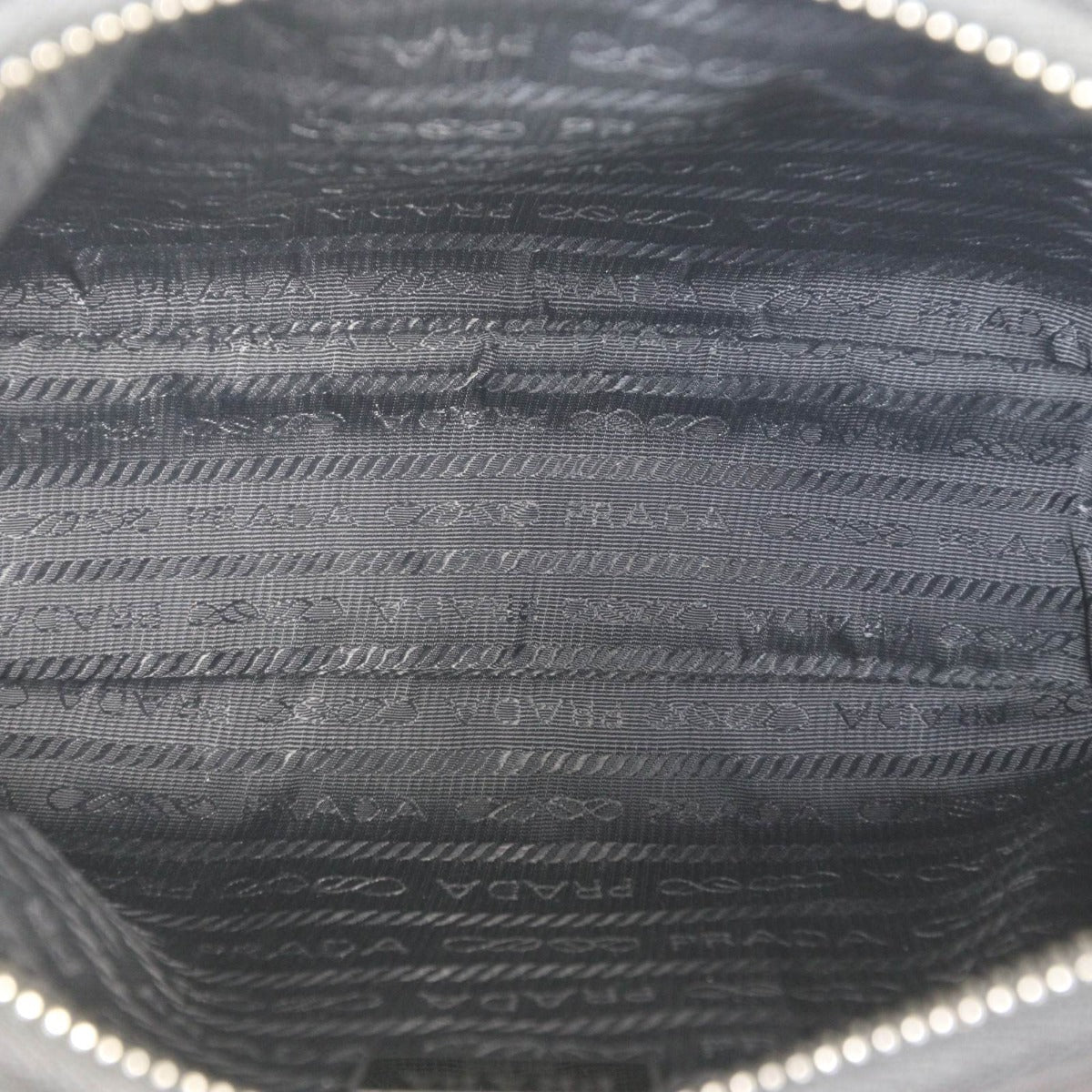 Prada Re-Edition 2005 Tessuto Shoulder Bag