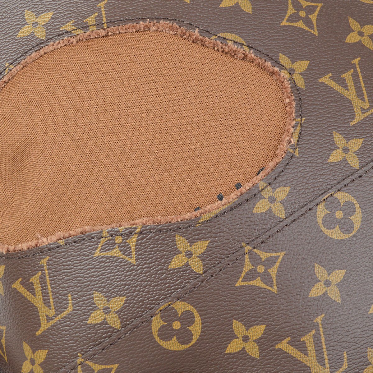 LOUIS VUITTON? x Rei Kawakubo 2014 BAG WITH HOLES